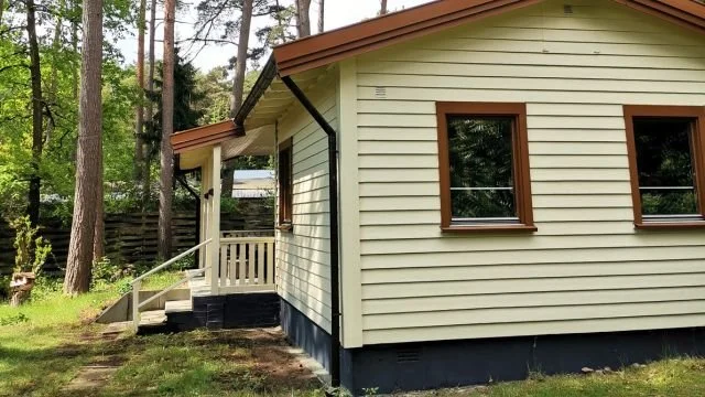 seitenansicht-ferienhaus-auszeit.jpg