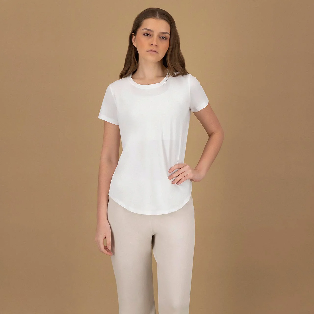 PLAYERA-BLANCA-2_New-View_RAW_2.jpg