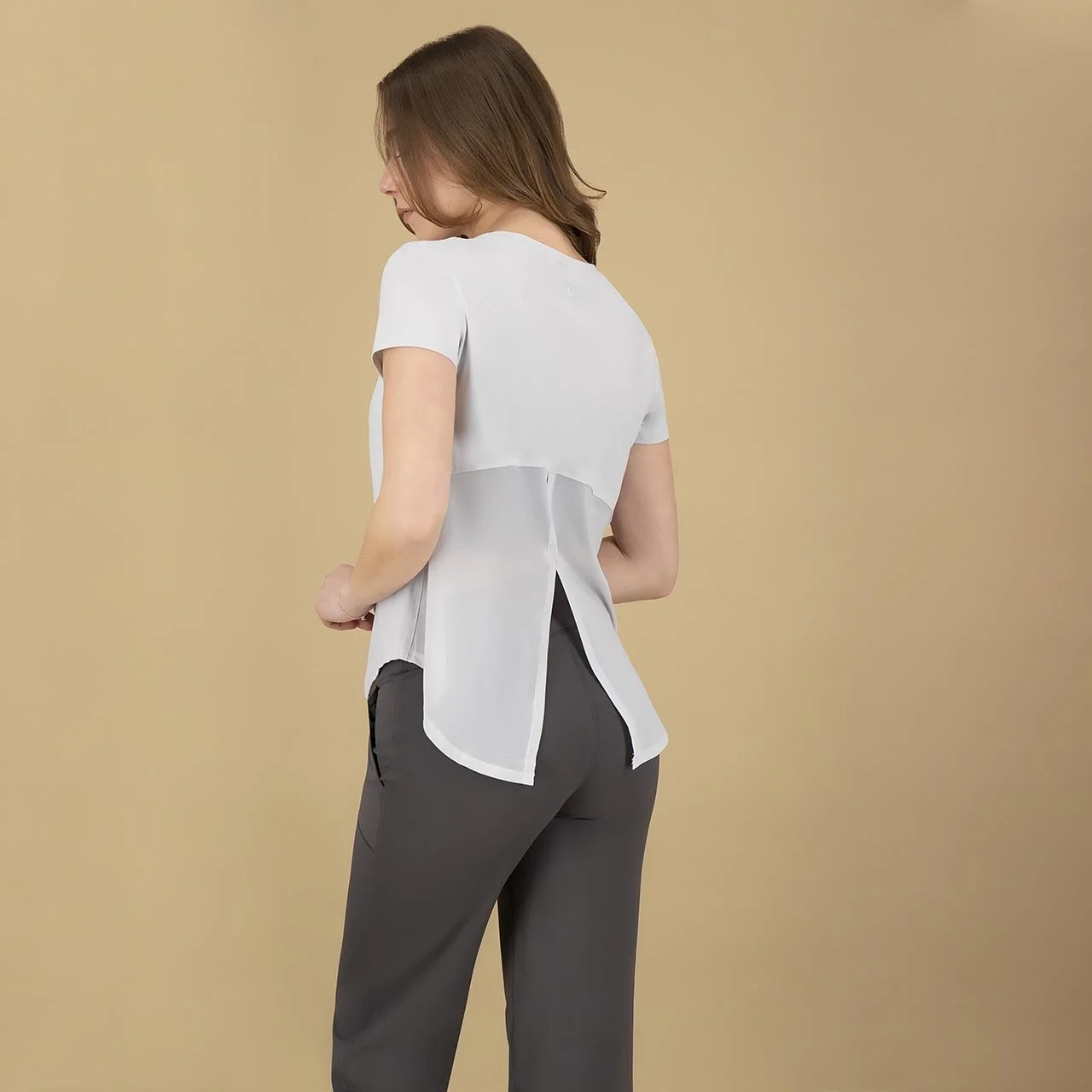 PLAYERA GRIS_New View_RAW_10.jpg