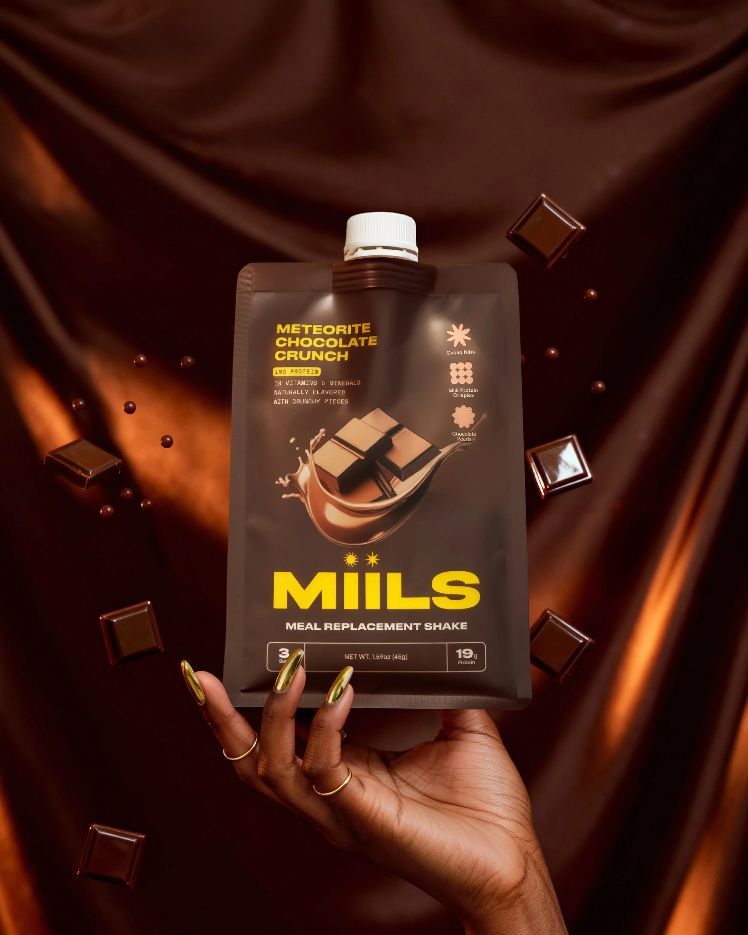 Miils_Still_1125_Part1_BlackChocFriday_01_V03.jpg