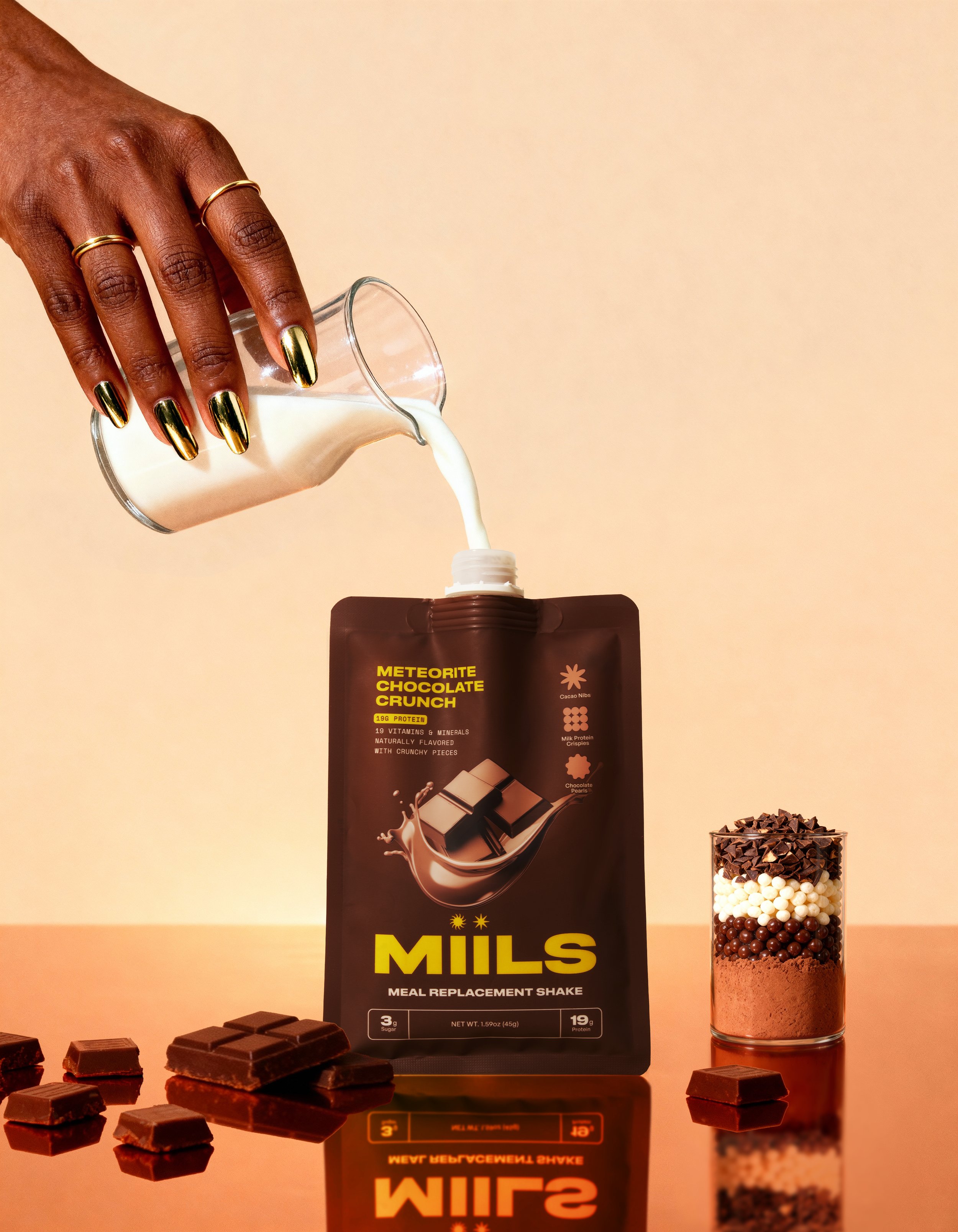 Miils_Still_1125_Part1_BlackChocFriday_03_V03.jpg