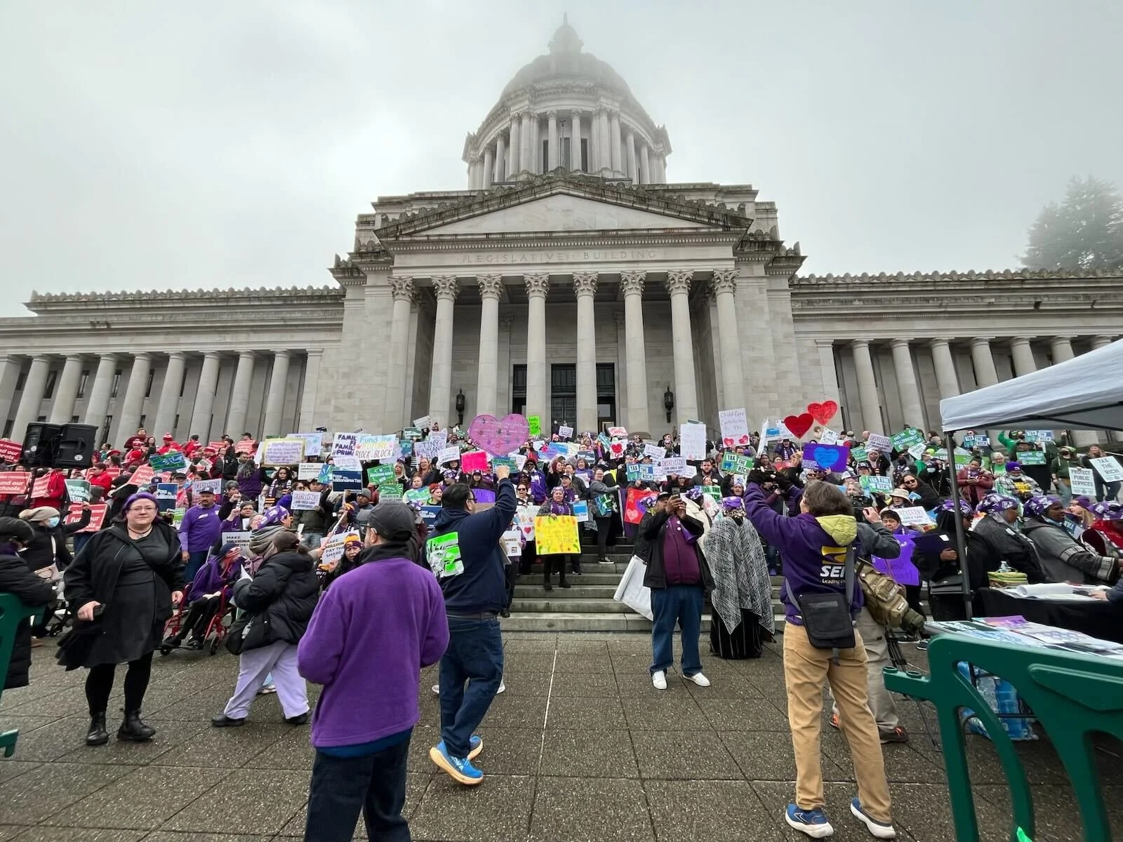 800+ Healthcare Workers, Teachers, Parents, and More from Across Washington Rally in Olympia to Support Millionaires Tax