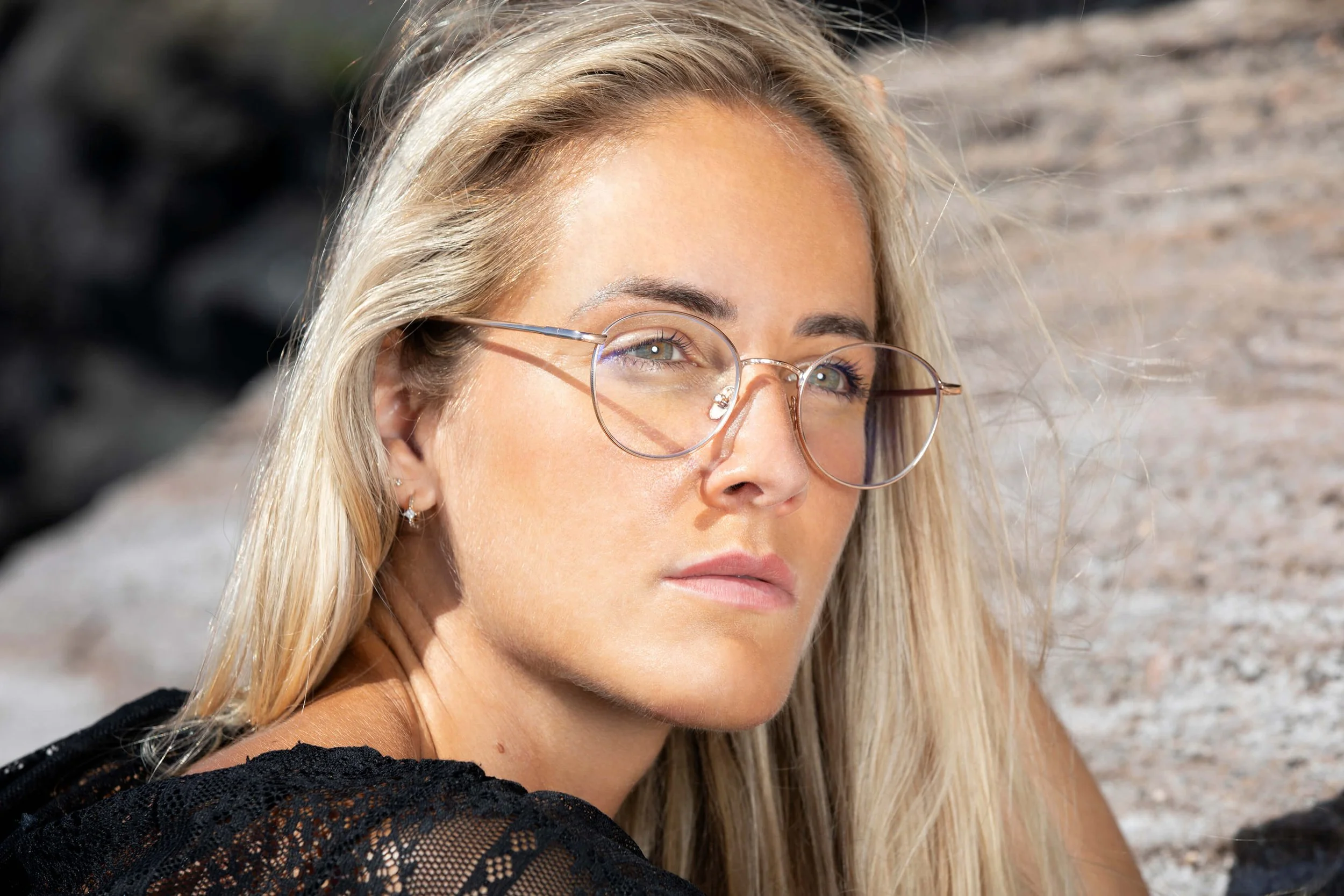 FASHION & COMMERCIAL