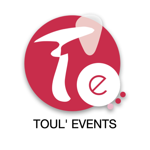 Logo rouge avec une icône blanche d'une personne en train de faire un saut, stylisée, avec un cercle blanc contenant une lettre 'e' en bas à droite.