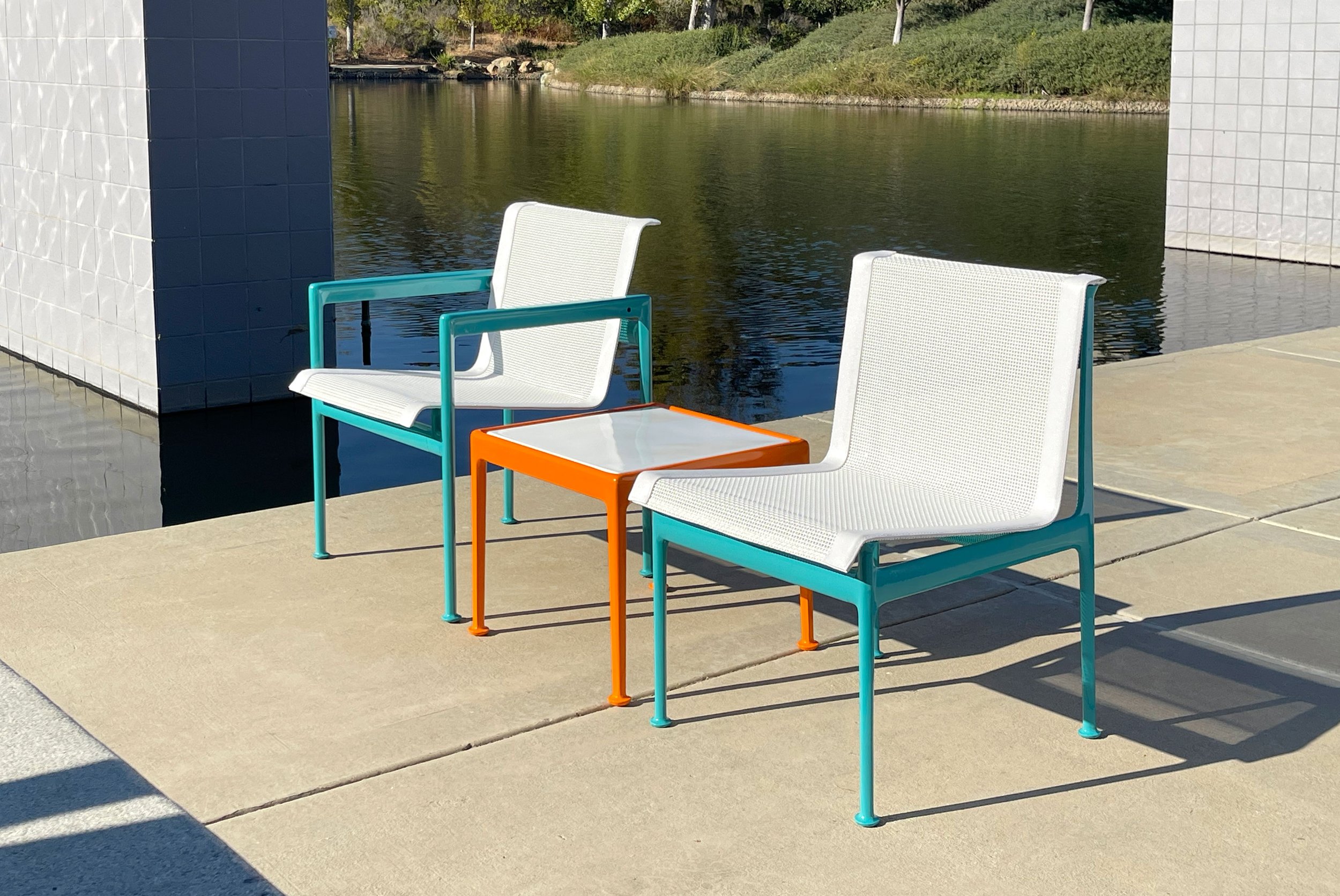 aymerick-modern-1966-richard-shultz-2chairs-table_4509.jpg