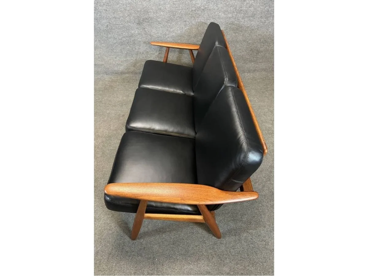 Seating - (4x3) (8).jpg