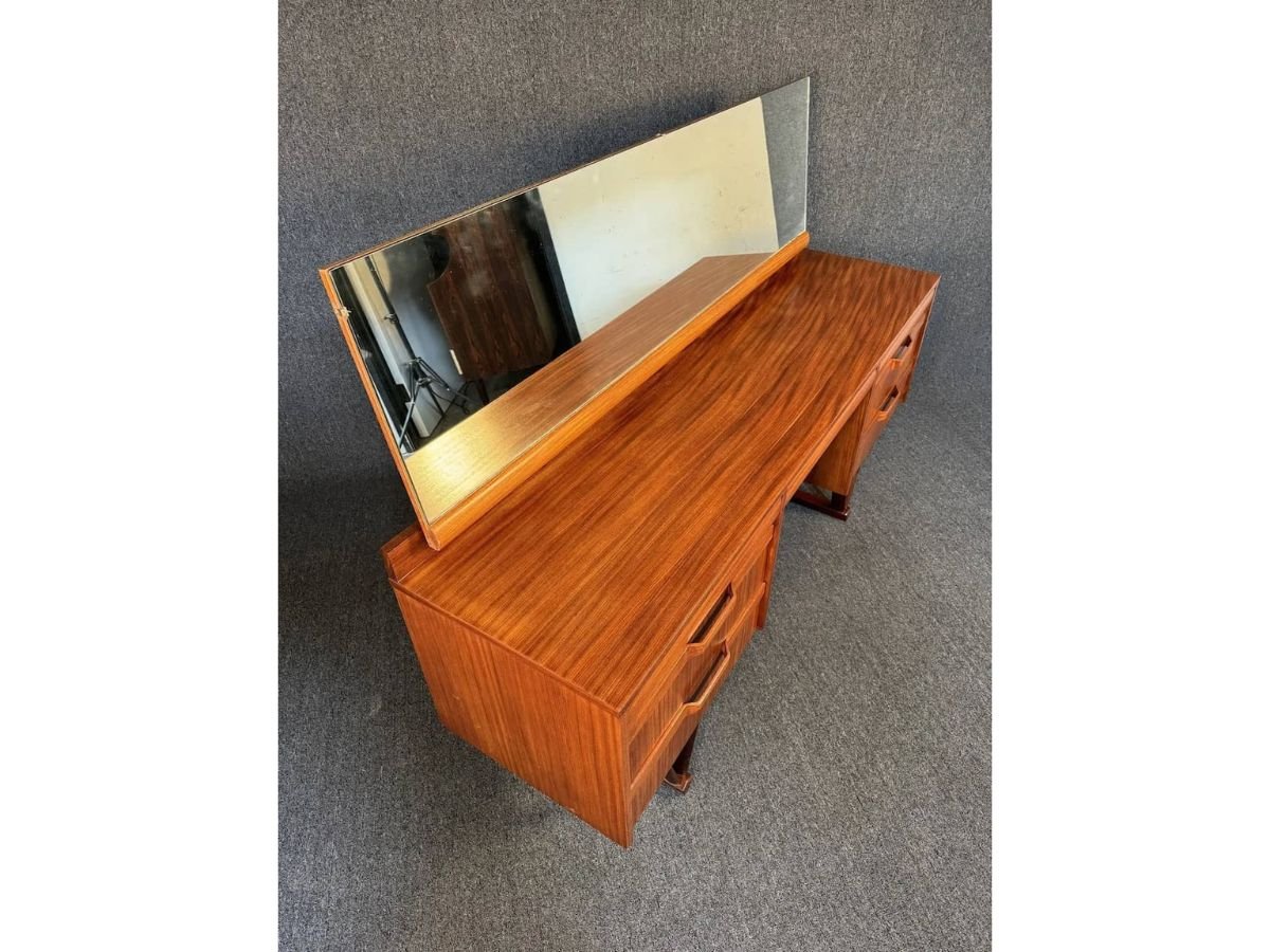 Tables - (4x3) (9).jpg