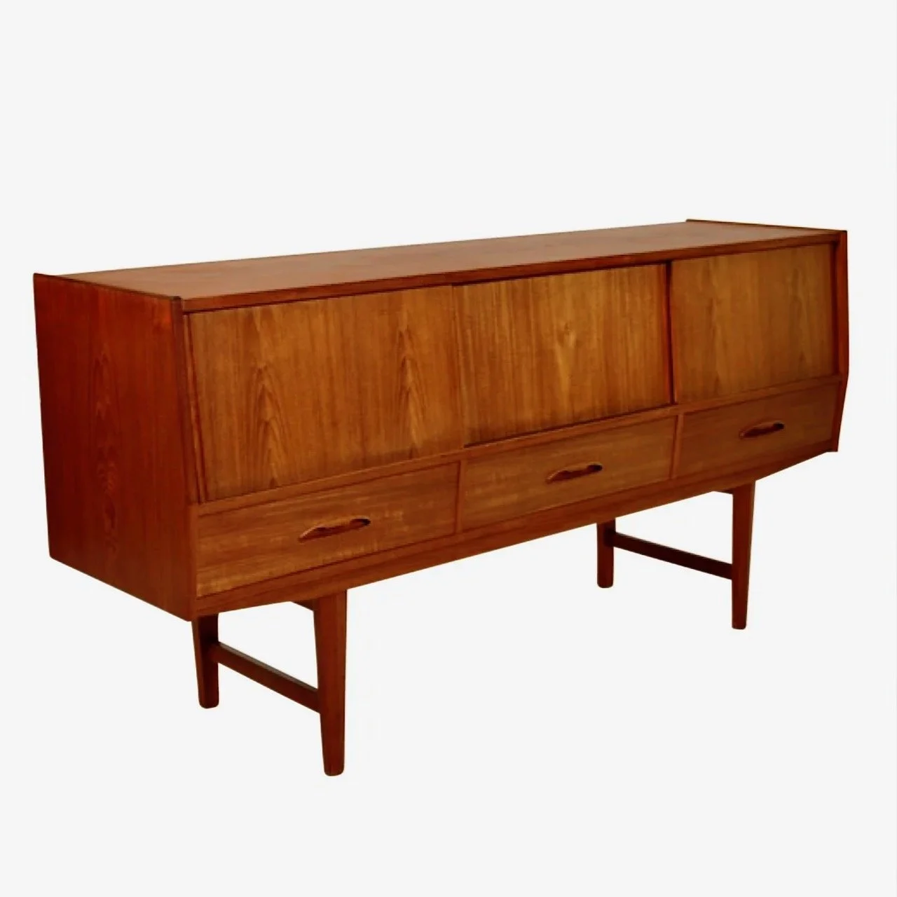Credenza 4