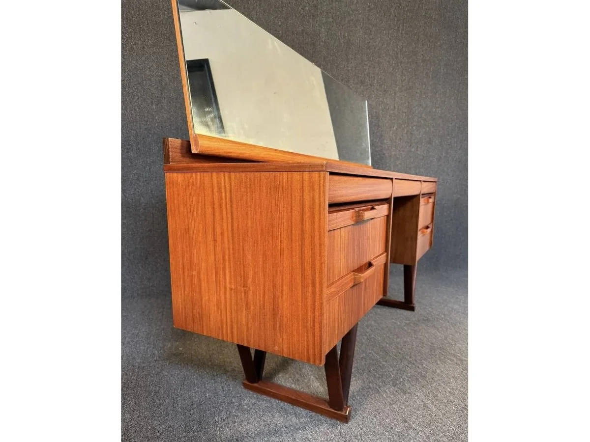 Tables - (4x3) (8).jpg