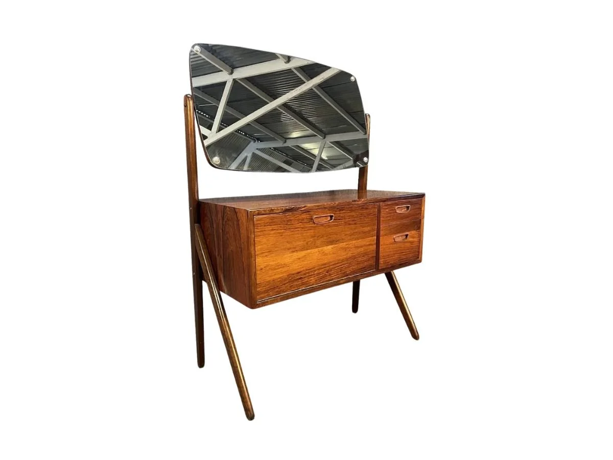 Tables - (4x3) (3).jpg