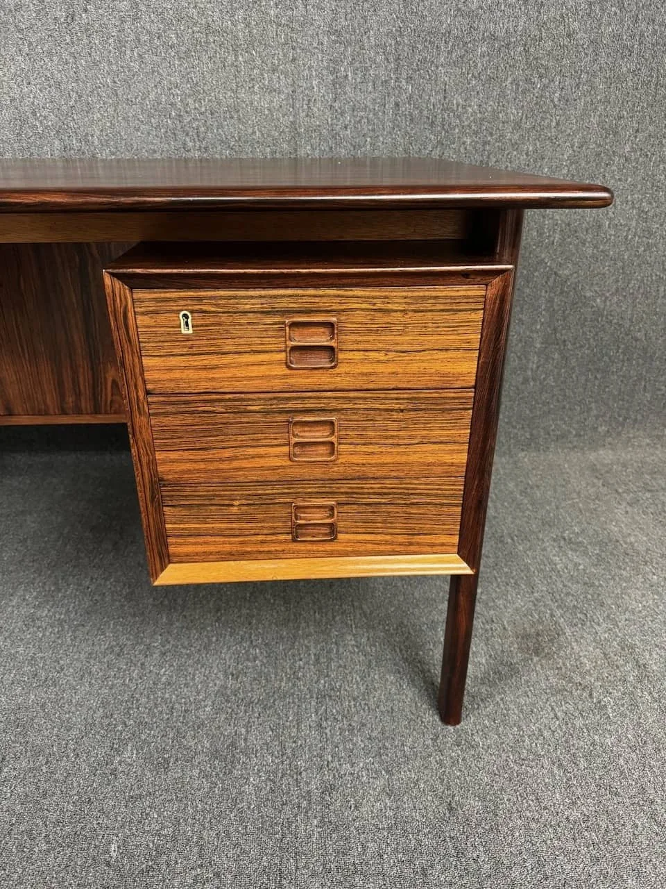 42-Vintage+Danish+Mid+Century+Modern+Rosewood+Floating+Desk+by+Gunnar+Falsig+vodder+sibast+scandinavian+modern+mad+men+retro+atomic+mcm+floating+desk.jpeg.jpeg.jpeg