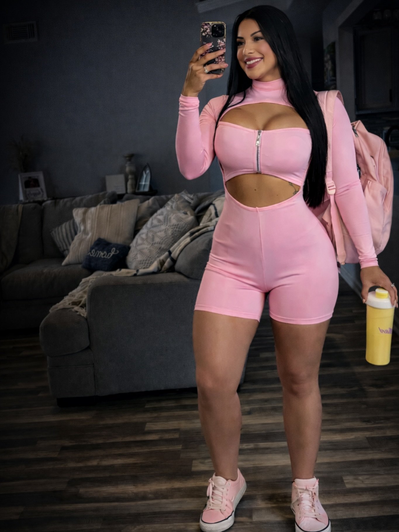 Stop scrolling, Muse. Our Pink Sculpting Jumpsuit just landed and it&rsquo;s doing everything it&rsquo;s supposed to do. 🔨

Designed with our signature compression fabric to snatch your waist and lift where it matters. From your morning workout to y