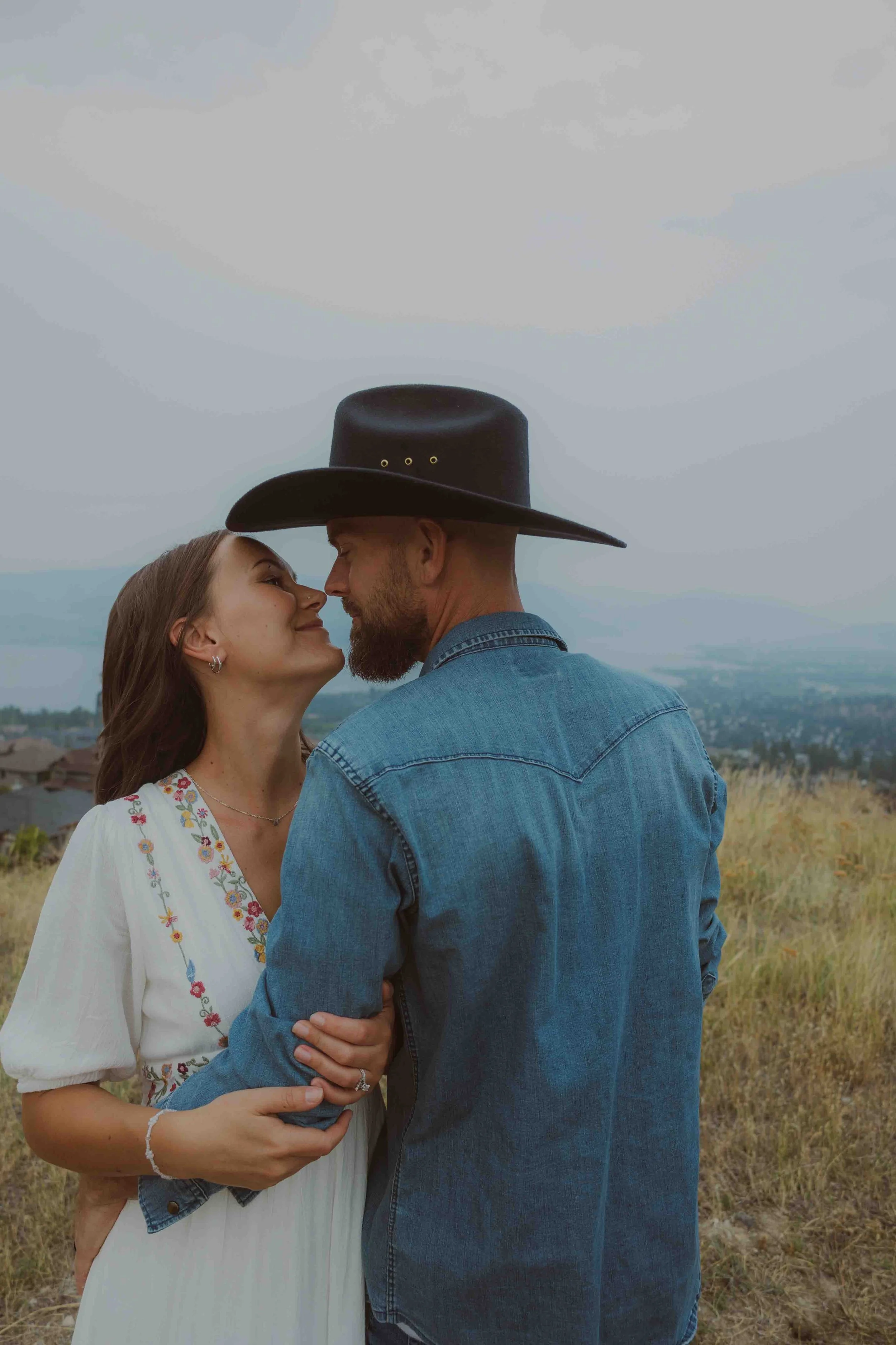 WhitneyPatrickCouplePhotos-12.jpg