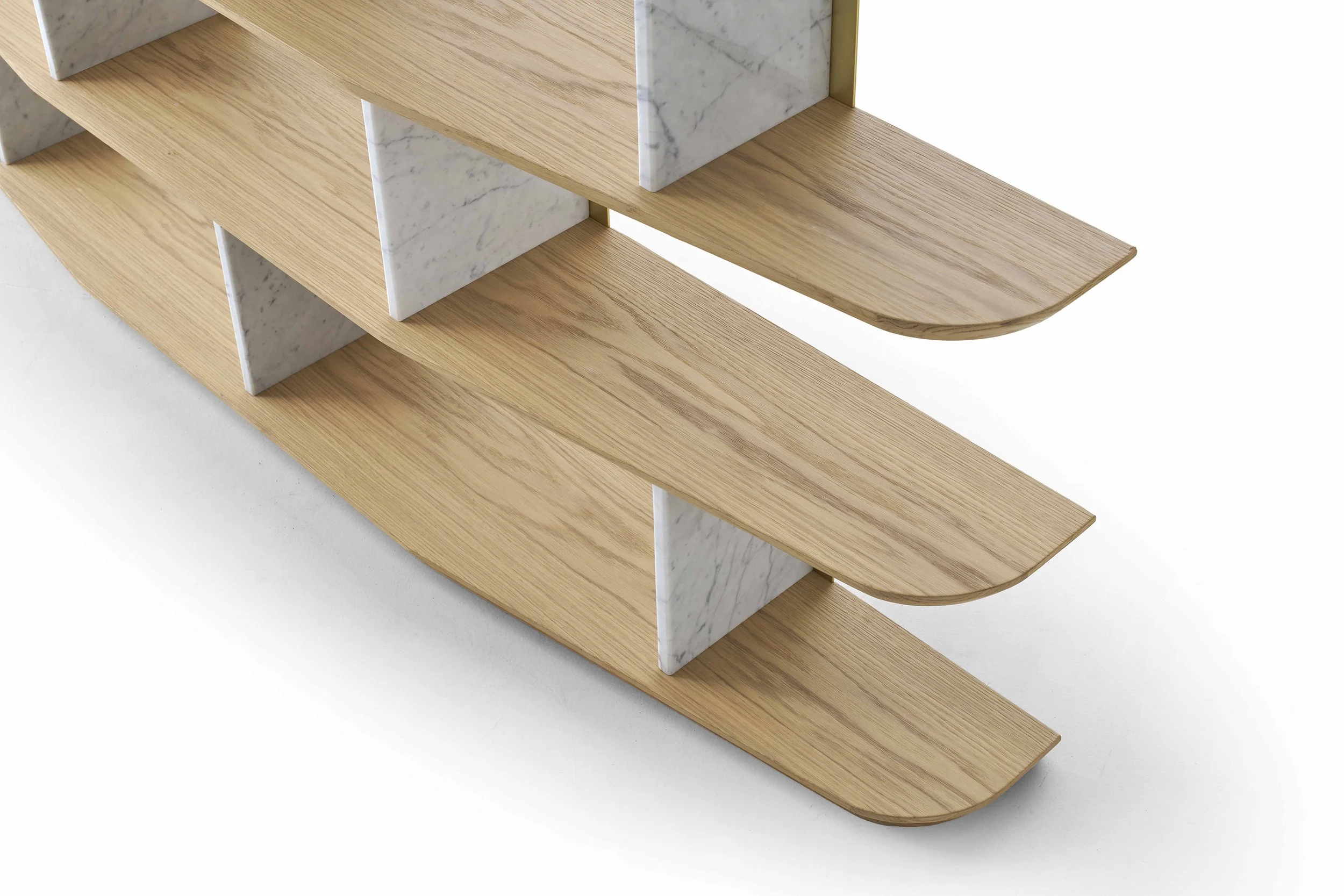 Aplomb Bookshelf
