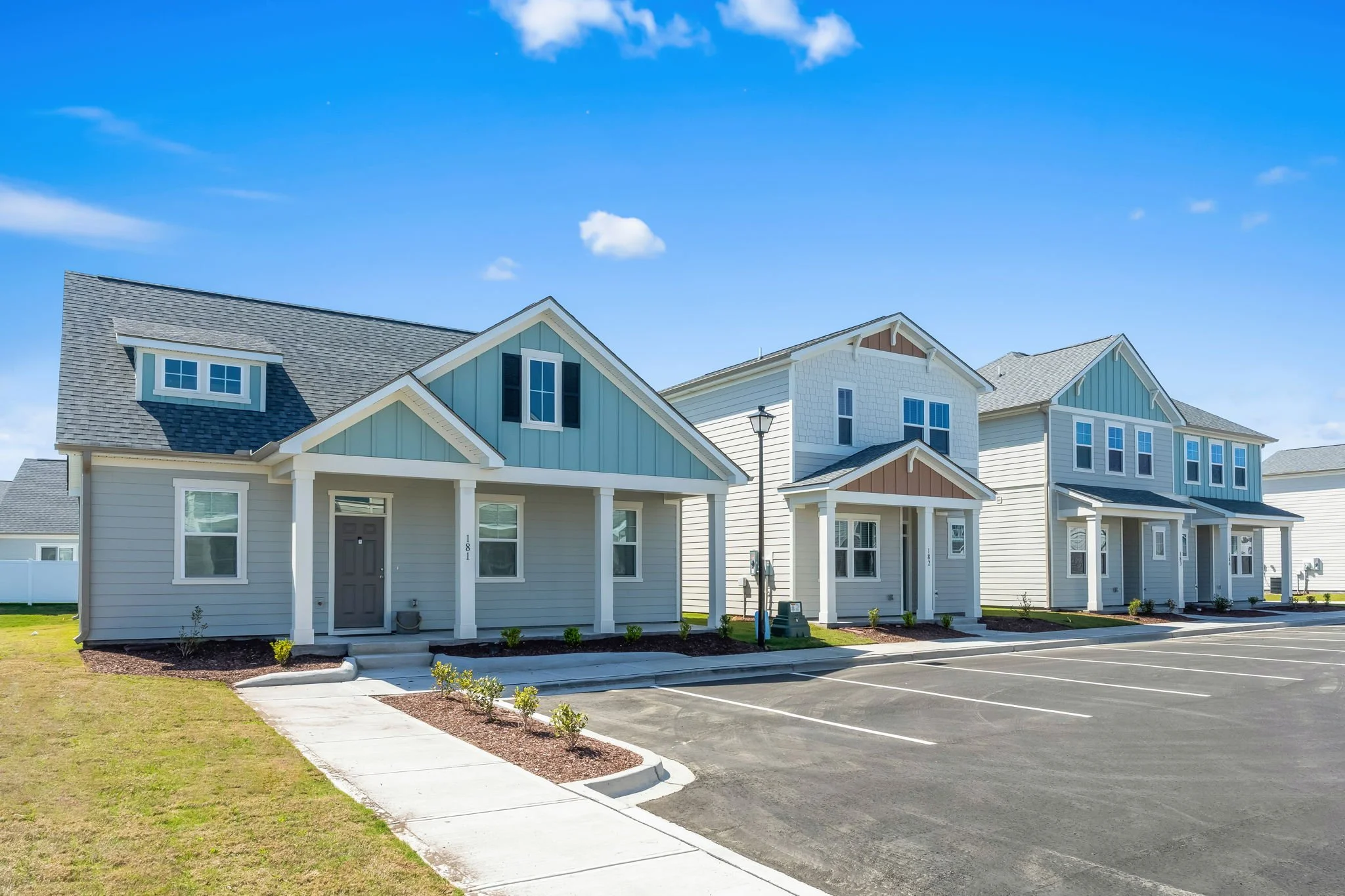 1-web-or-mls-Abrazo Premier Exteriors 1.jpg