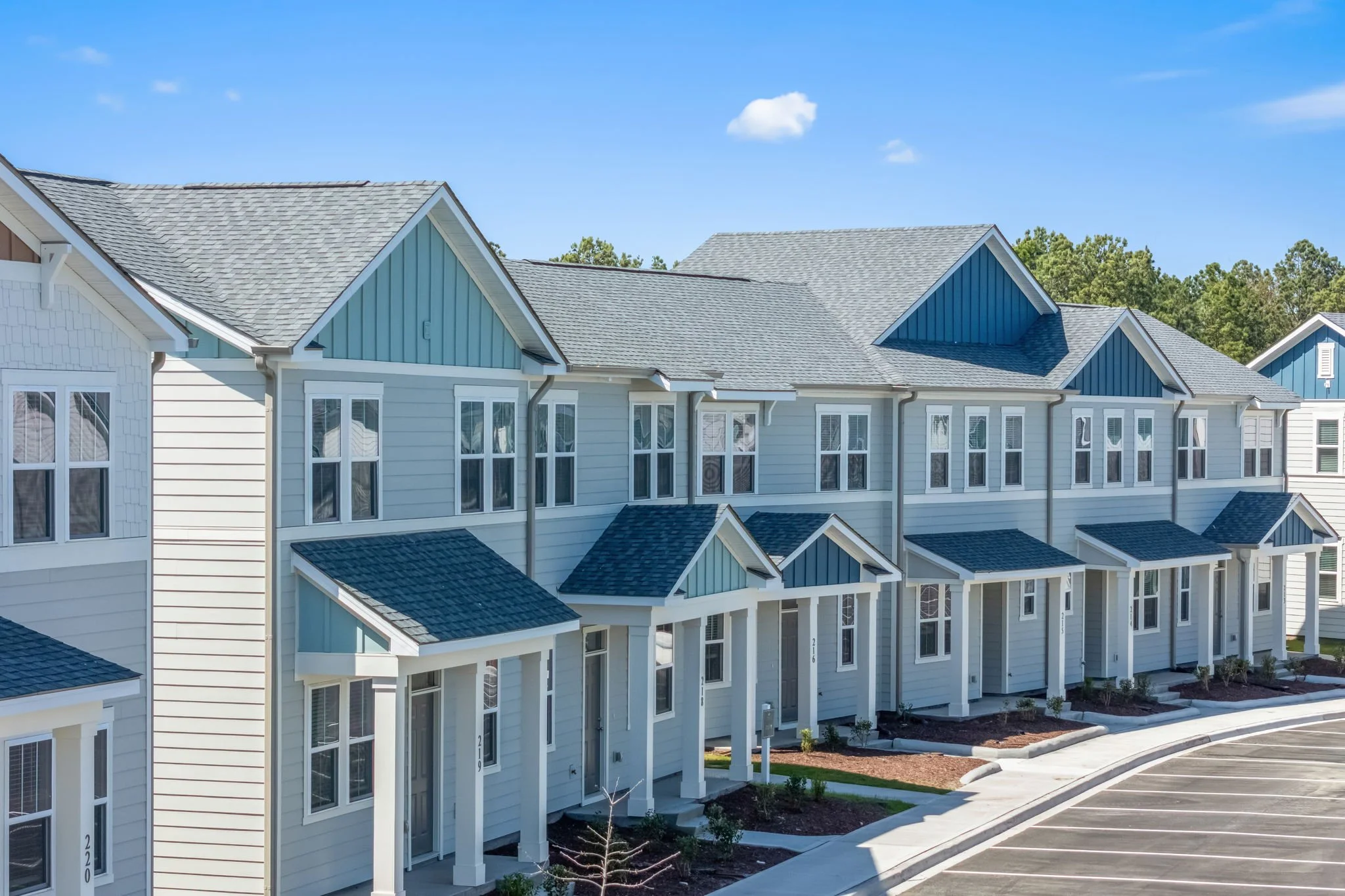 6-web-or-mls-Abrazo Premier Exteriors 6.jpg