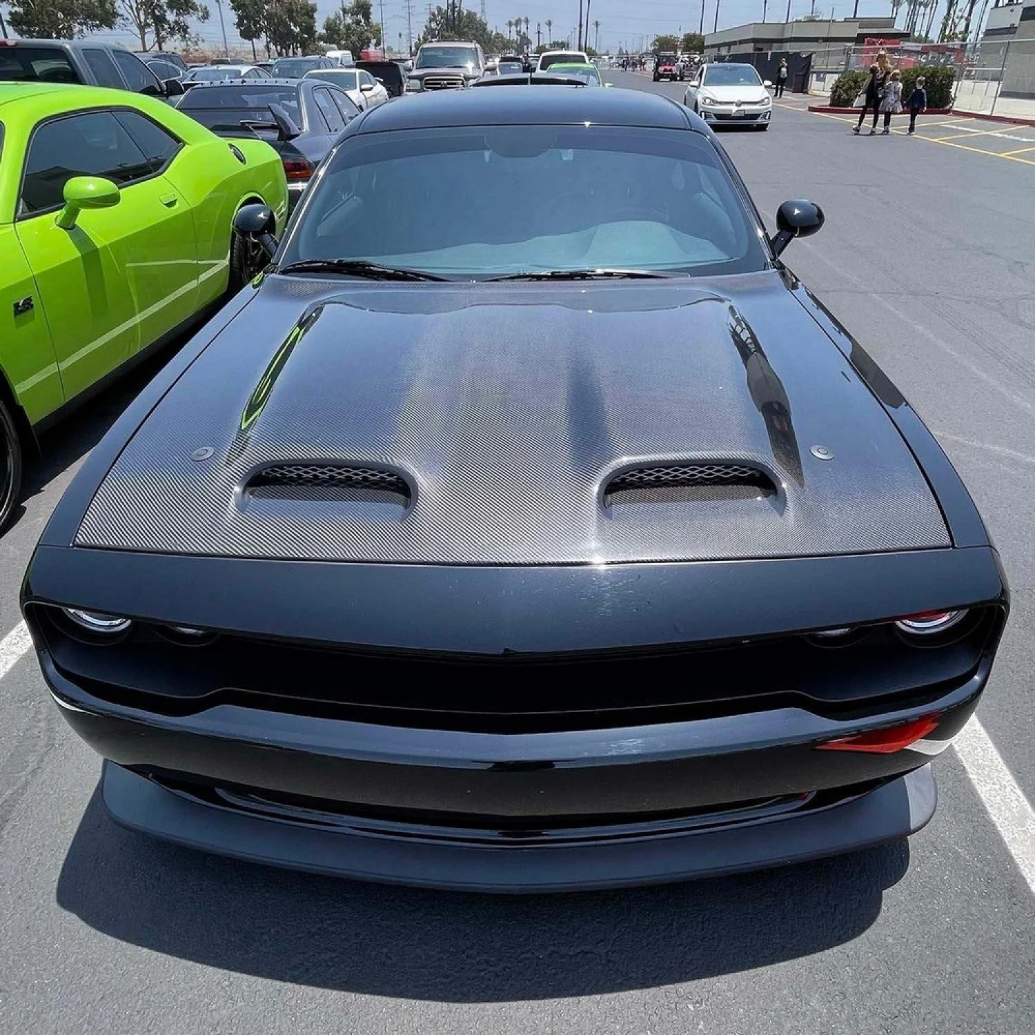 Vicrez Carbon Fiber Redeye Hood w/ Vent Scoop vz102500 | Dodge Challenger 2008-2021