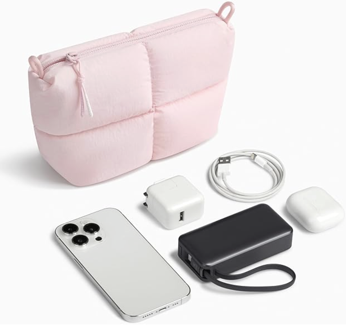 Stay Organized on the Go: The Comfyable Puffy Electronics Organizer Travel Case