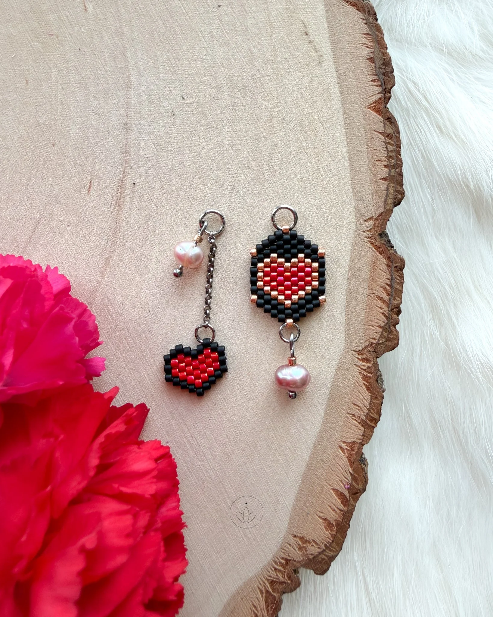 XOXO silver charm Black.jpg