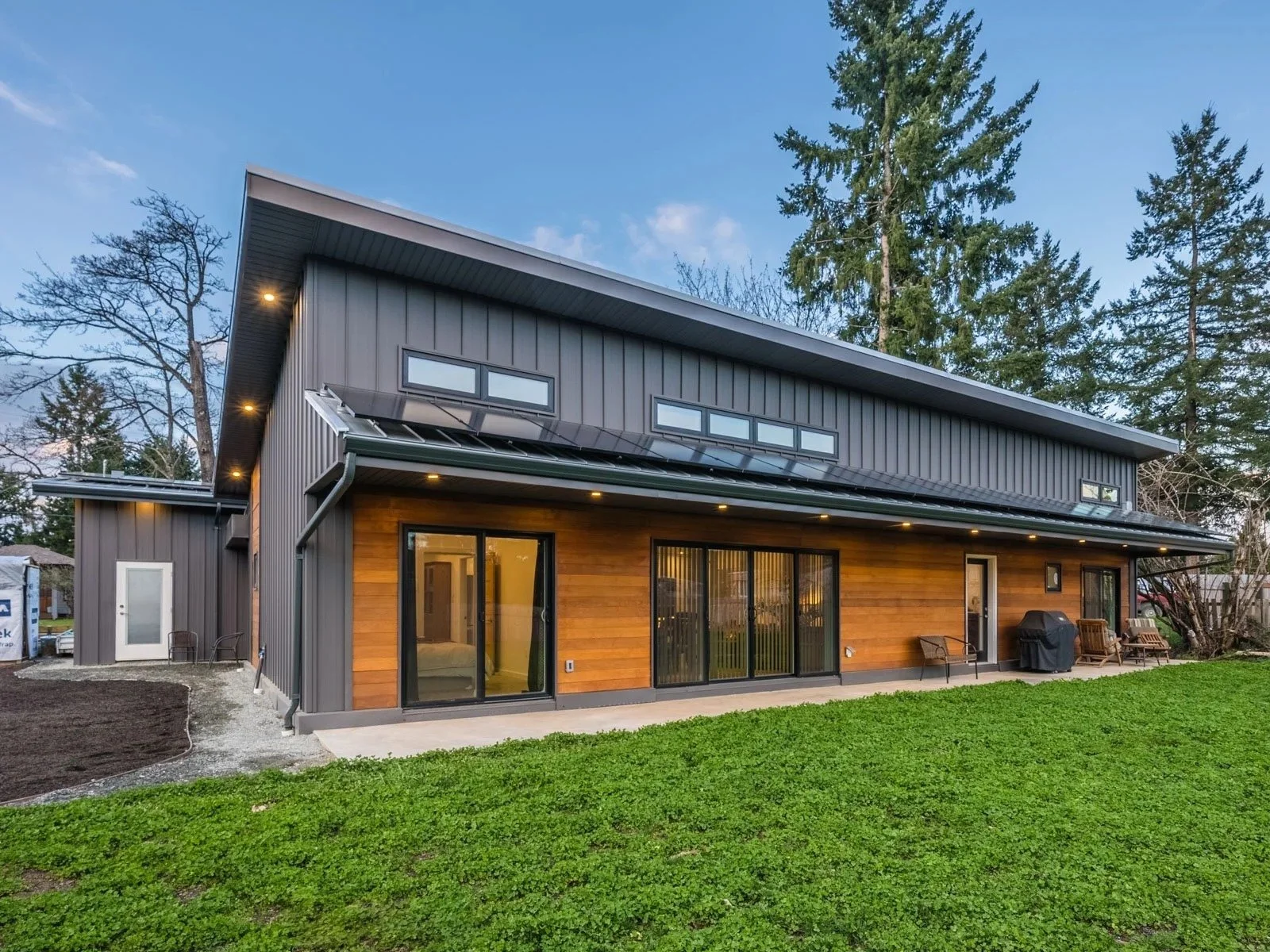 Böehm Construction Nanaimo - Gould Road Exteriour2.jpg