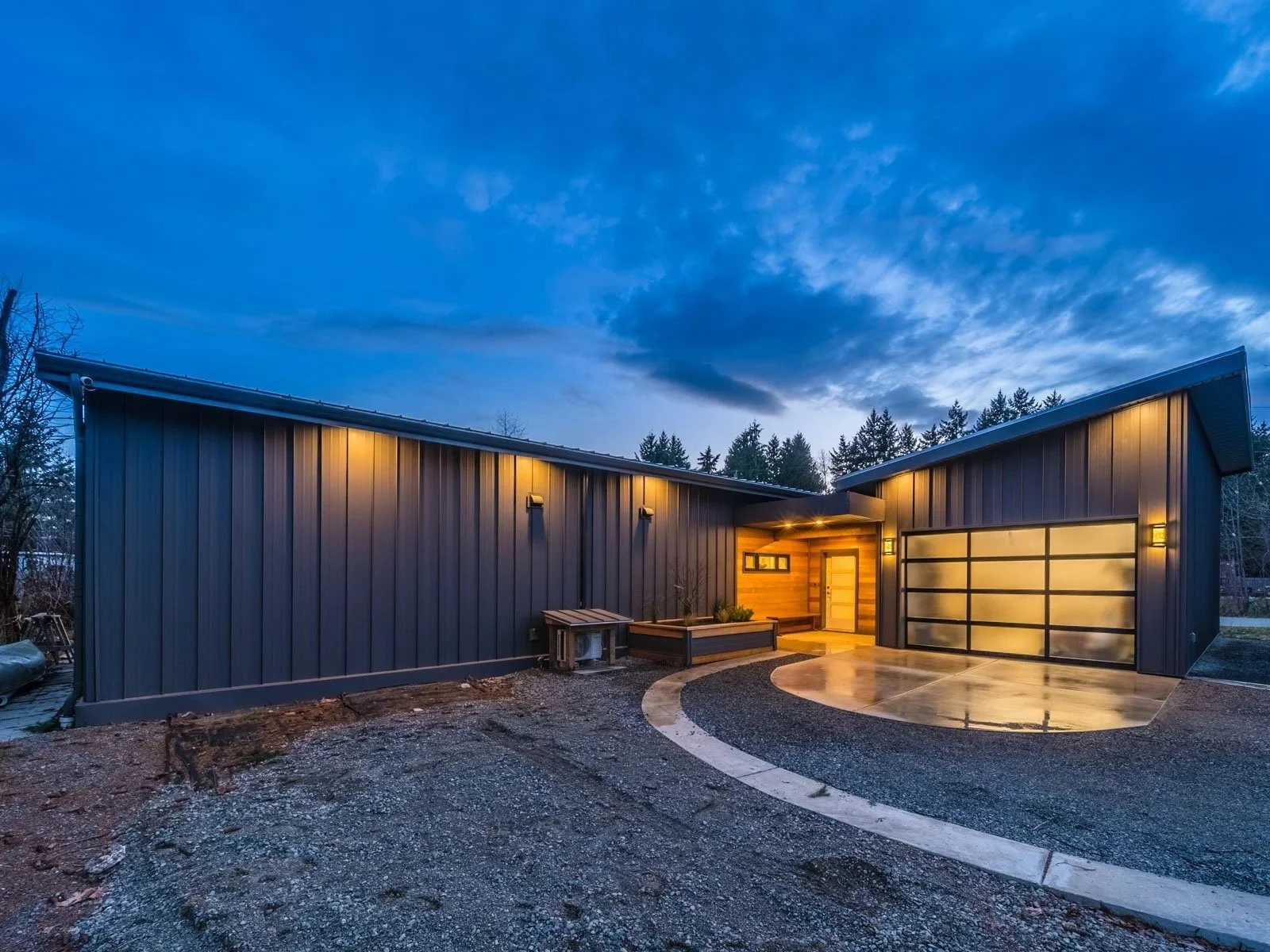 Böehm Construction Nanaimo - Gould Road Exteriour3.jpg
