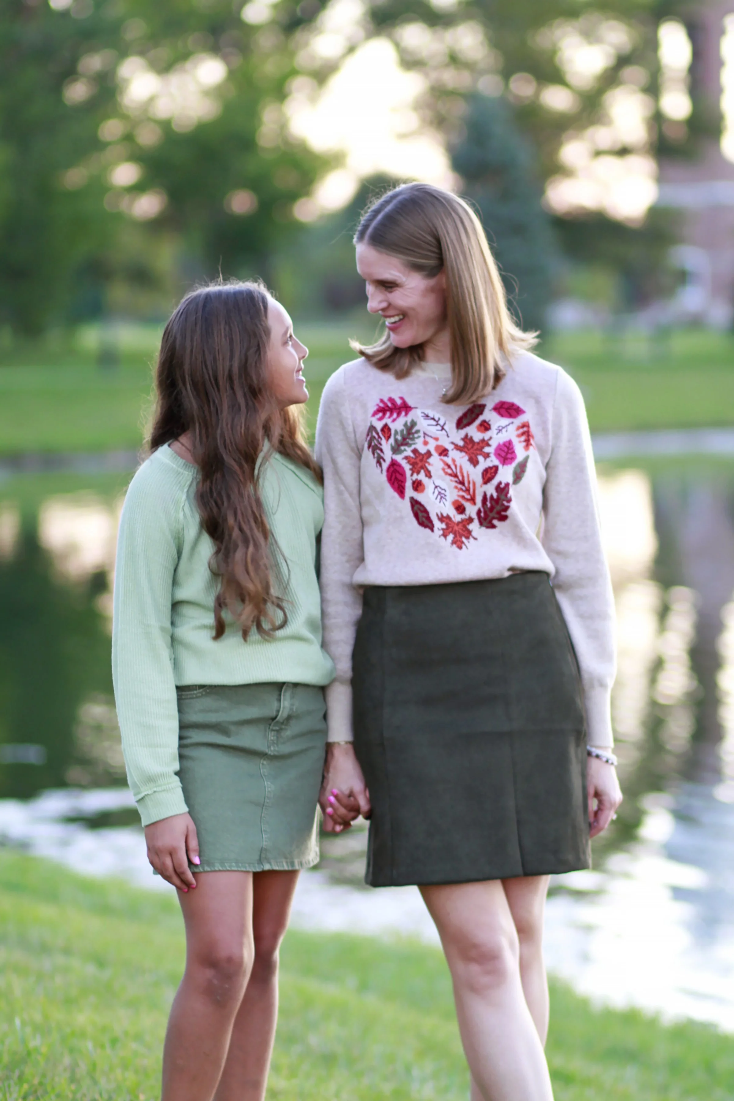 Family photos at Coxhall Gardens in Carmel, Indiana