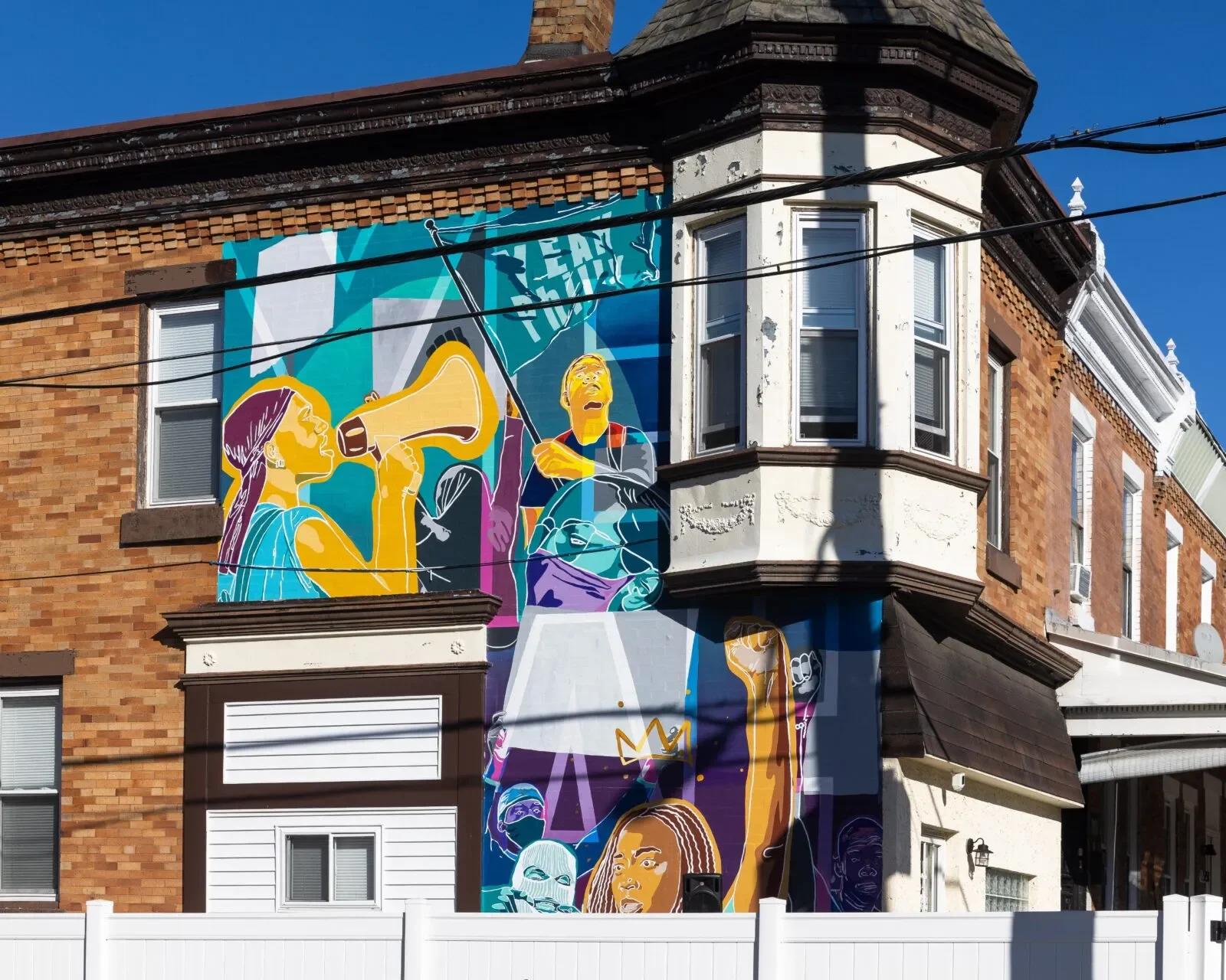 This project directly represents the work of youth power, Black power, community power. Represented in bold purples, blues and black, it leaves YEAH’s stamp and welcomes all aligned with this the power of Black youth.