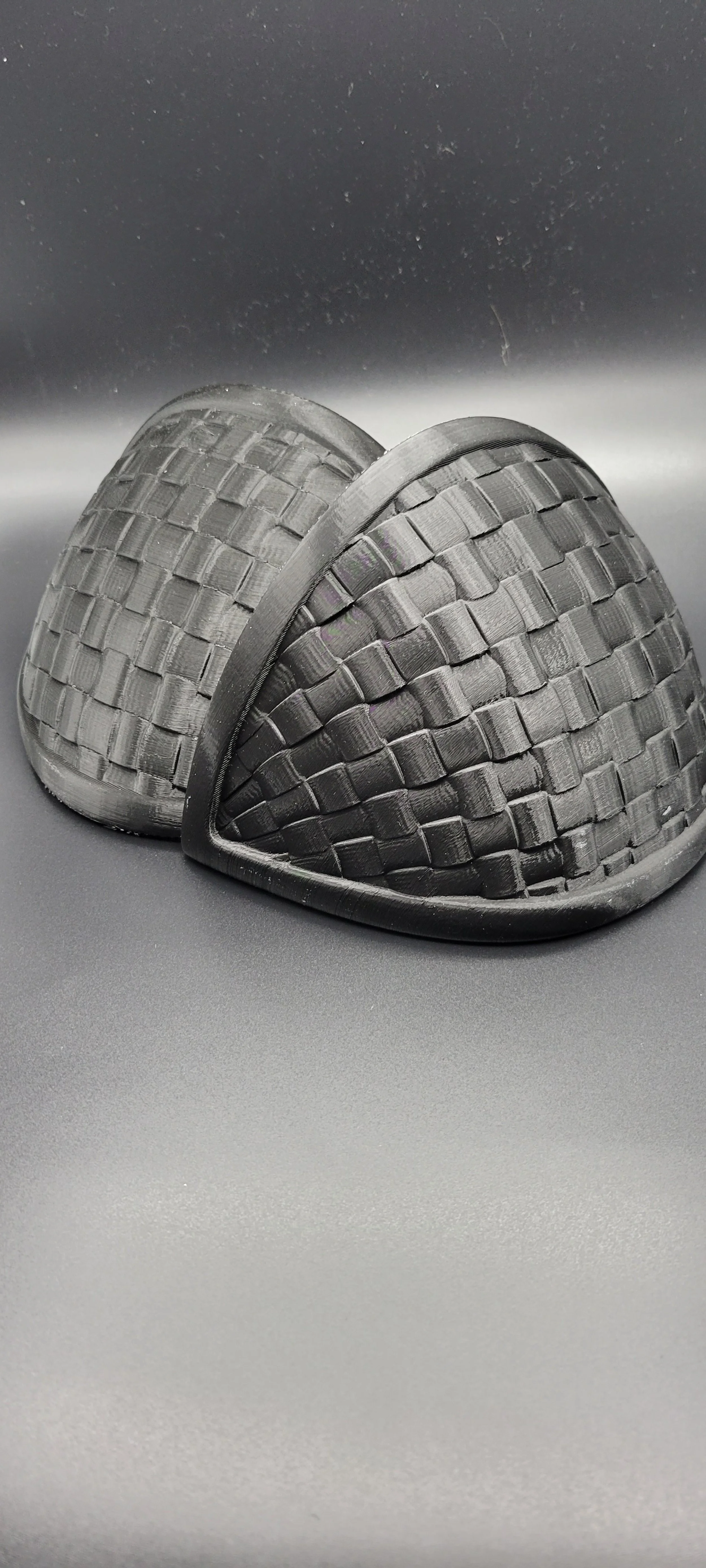 Armorer Mandalorian Blacksmith Shoulder Plates