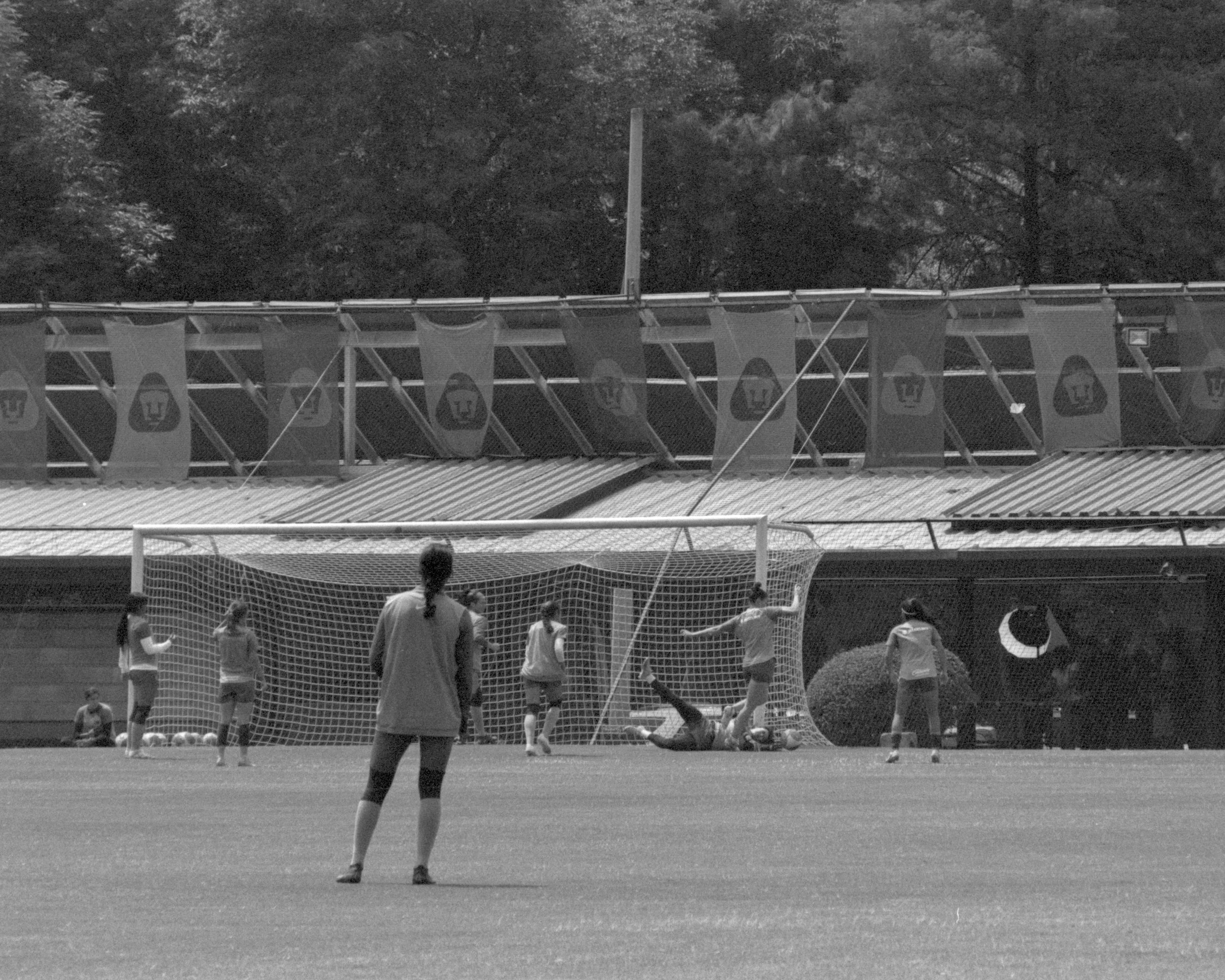 20240411Pumas UNAM-FEM-Tira B10.jpg
