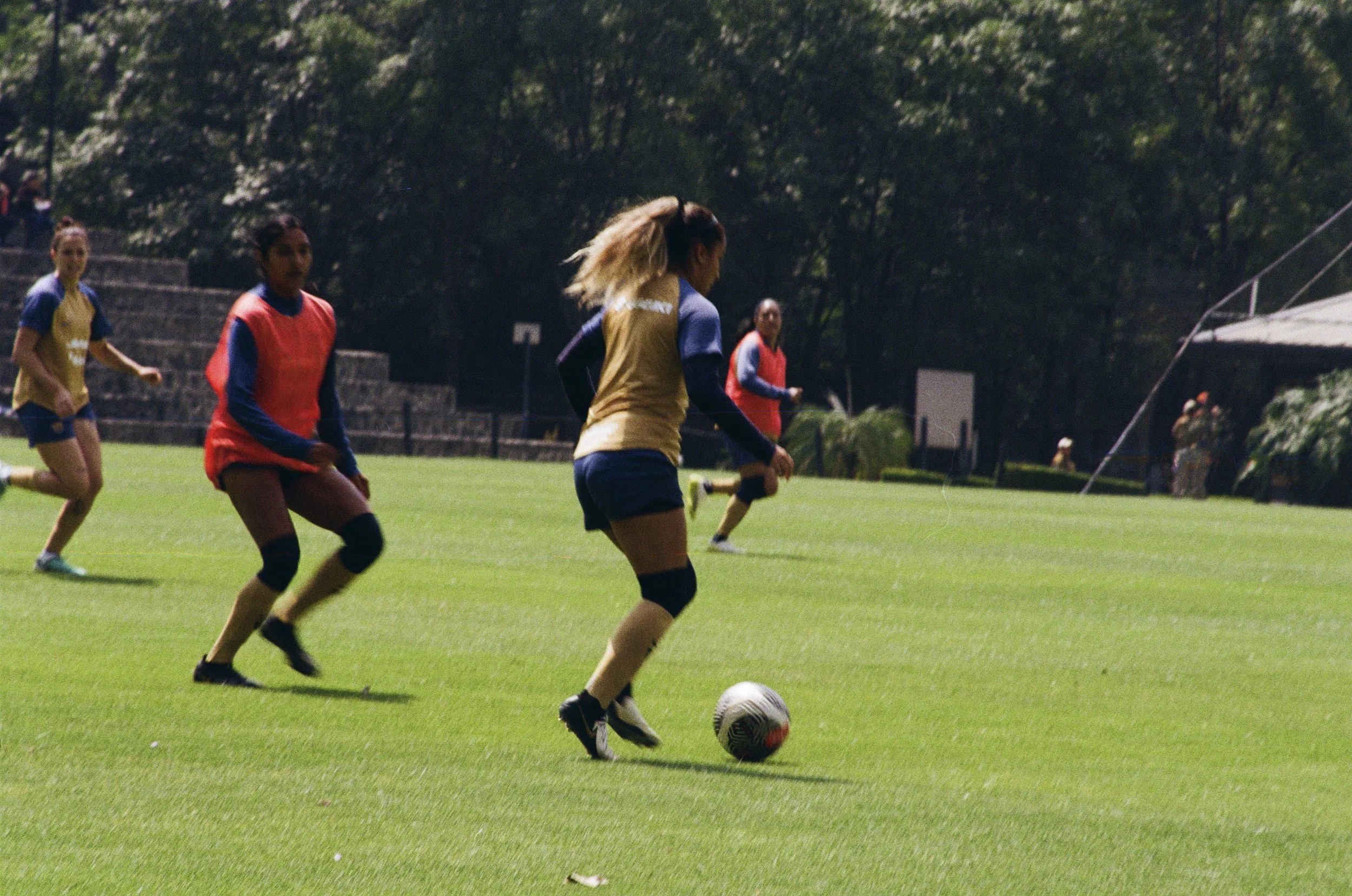 20240411Pumas UNAM-FEM Tira G39.jpg