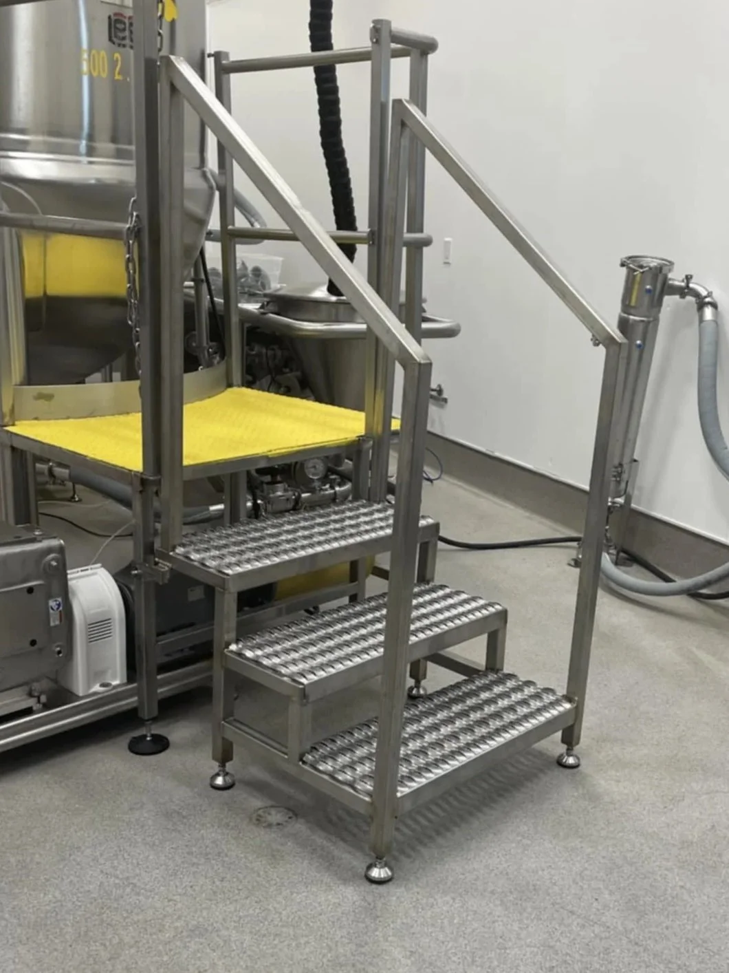 High Quality Stainless Steel Non-Slip Portable Stairs with Hand Rails for a Sterile Factory Room
