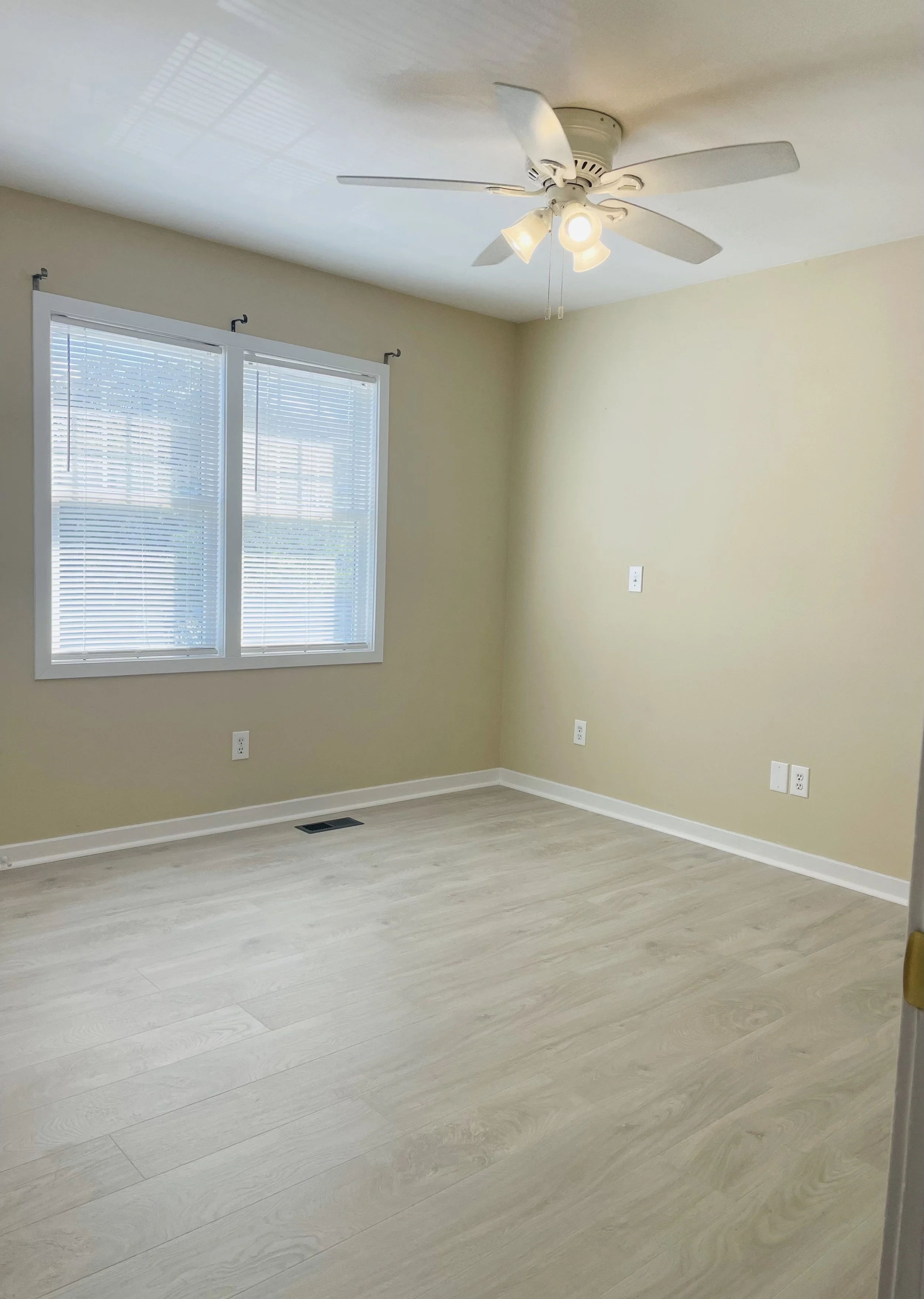 bedroom 2.jpeg