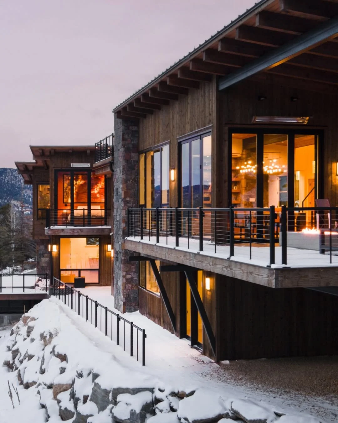 Move-up buyers are trending toward new construction in 2026, and it&rsquo;s reshaping how people think about their next home. 

With more inventory and builders offering incentives, buyers are choosing the benefits of customization, modern layouts, a