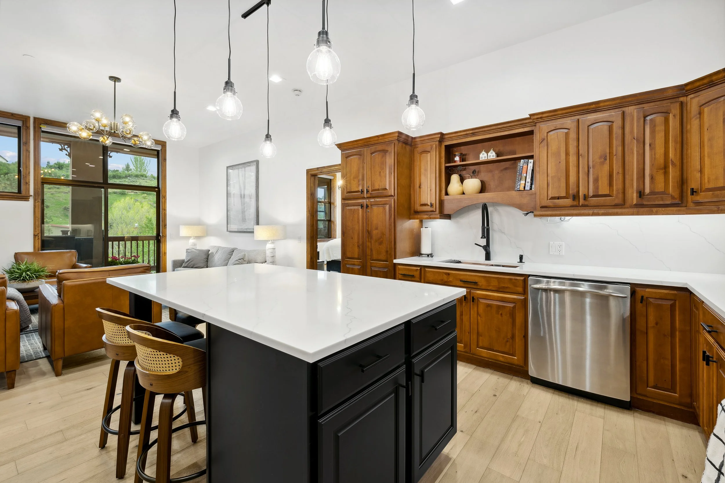 How Buyers and Sellers Can Navigate Their Options