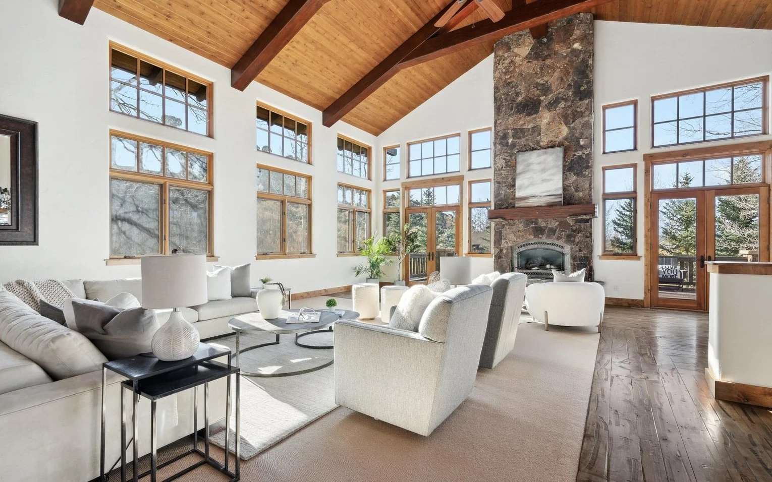 Looking to Sell? Here’s Why Staging is a Good Investment