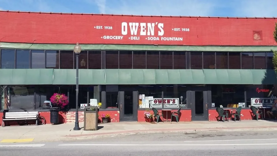 OWENS DELI
337 S WASHINGTON AVE, NEWPORT
(509) 447-3525
HOURS: MONDAY-SATURDAY 7AM-6PM 
(CLOSES 4PM ON FRIDAY)