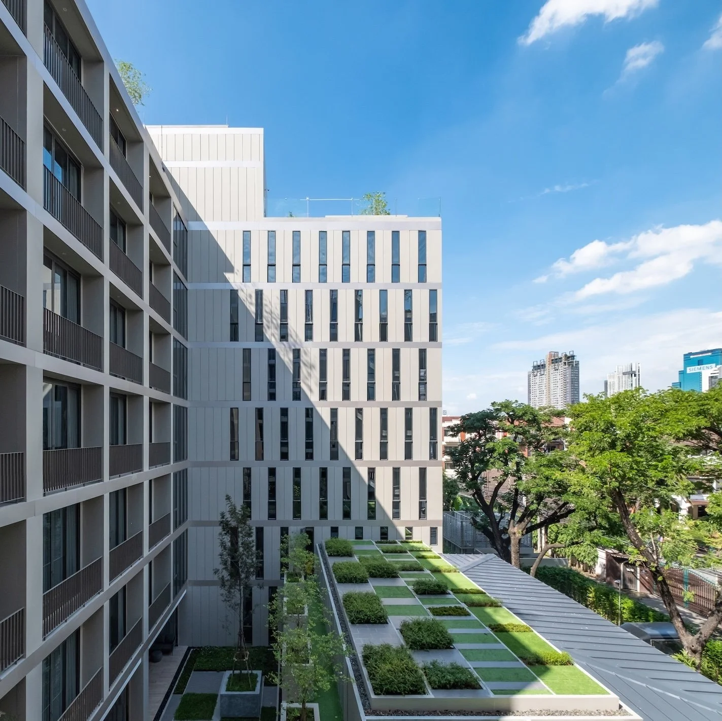 Sky Thonglor Sukhumvit 25