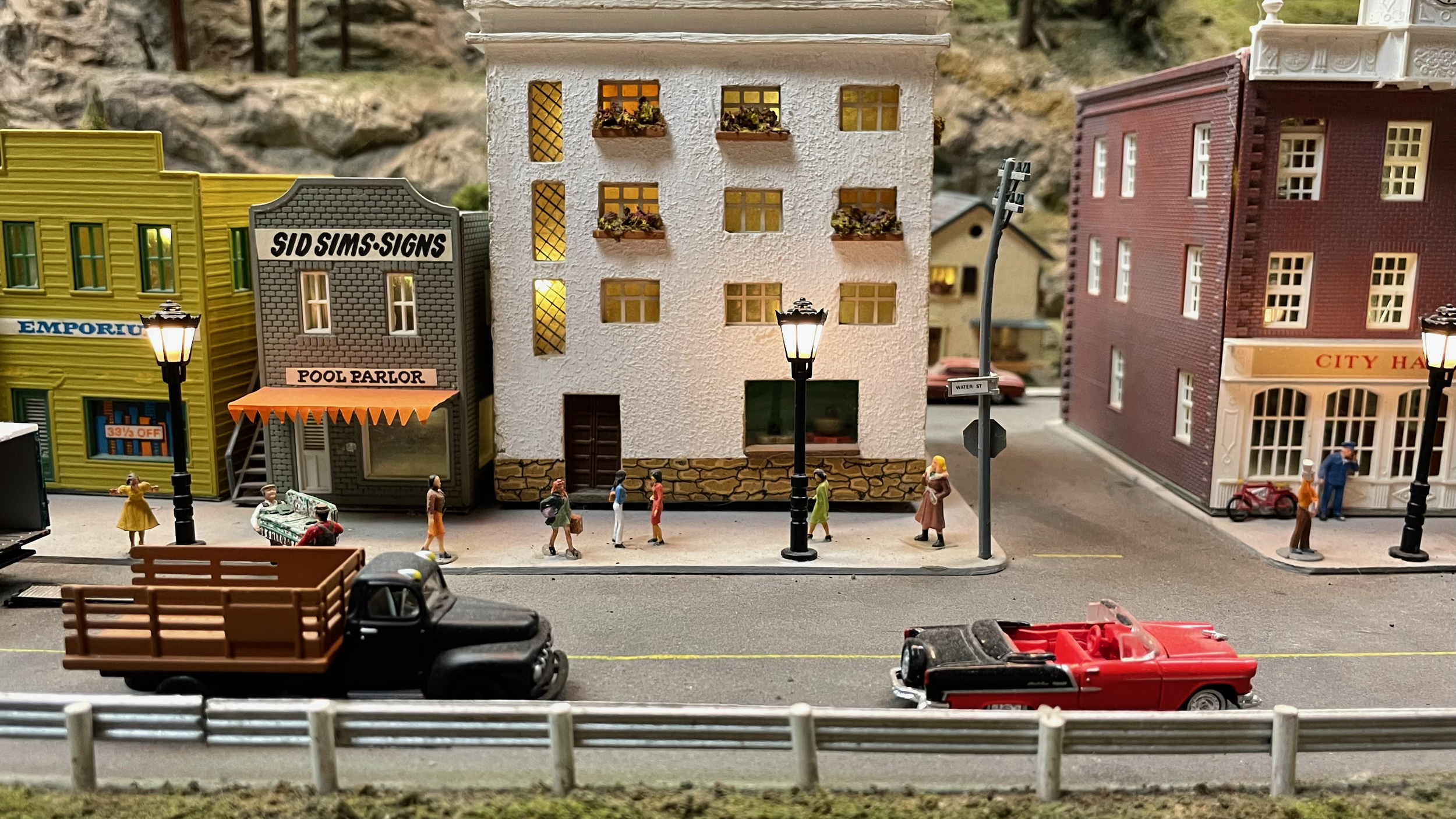 Trains - 1 of 1 (18).png