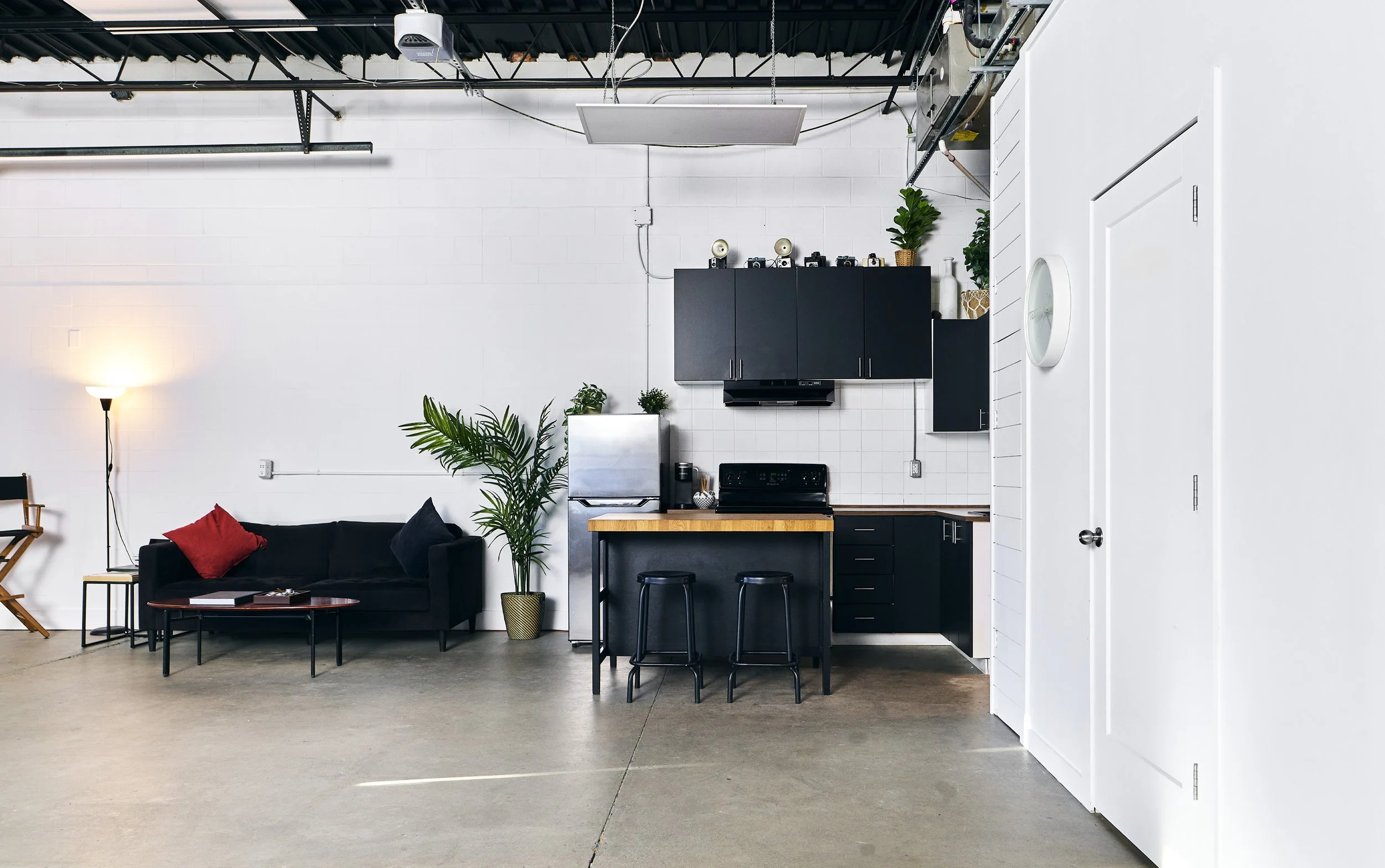 12HRInterior-kitchen wide.jpg