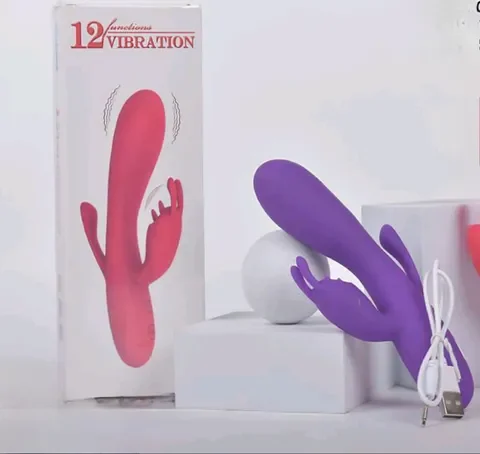 VIBRADOR TRIPLE ESTIMULO FRED.webp