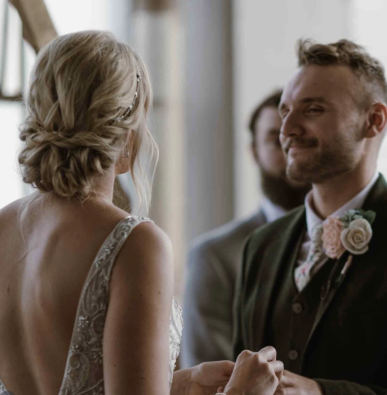 Wedding beauty services including hair and makeup in Akron OH