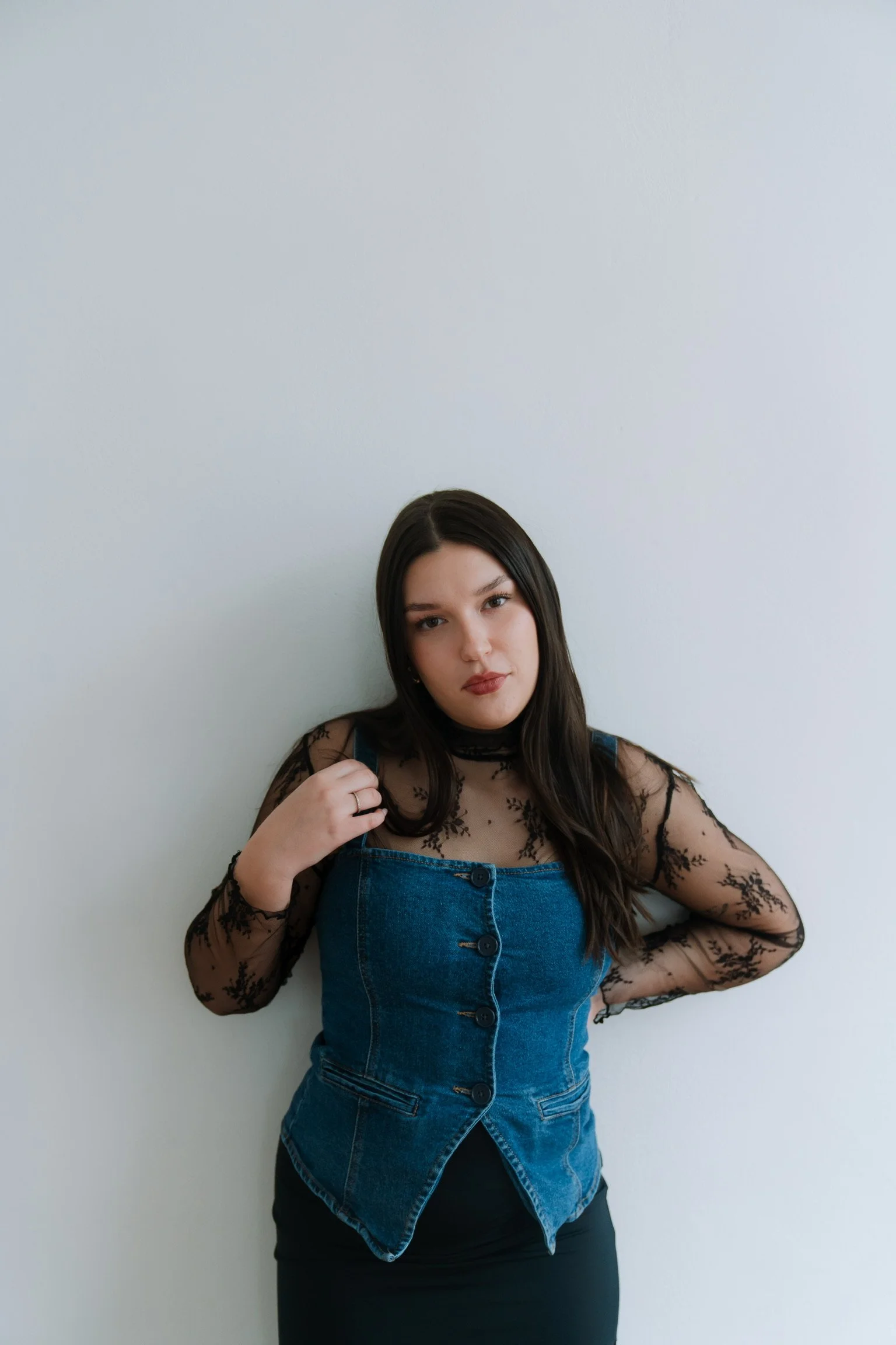 Full-service salon in Akron OH specializing in hair, nails, and beauty treatments