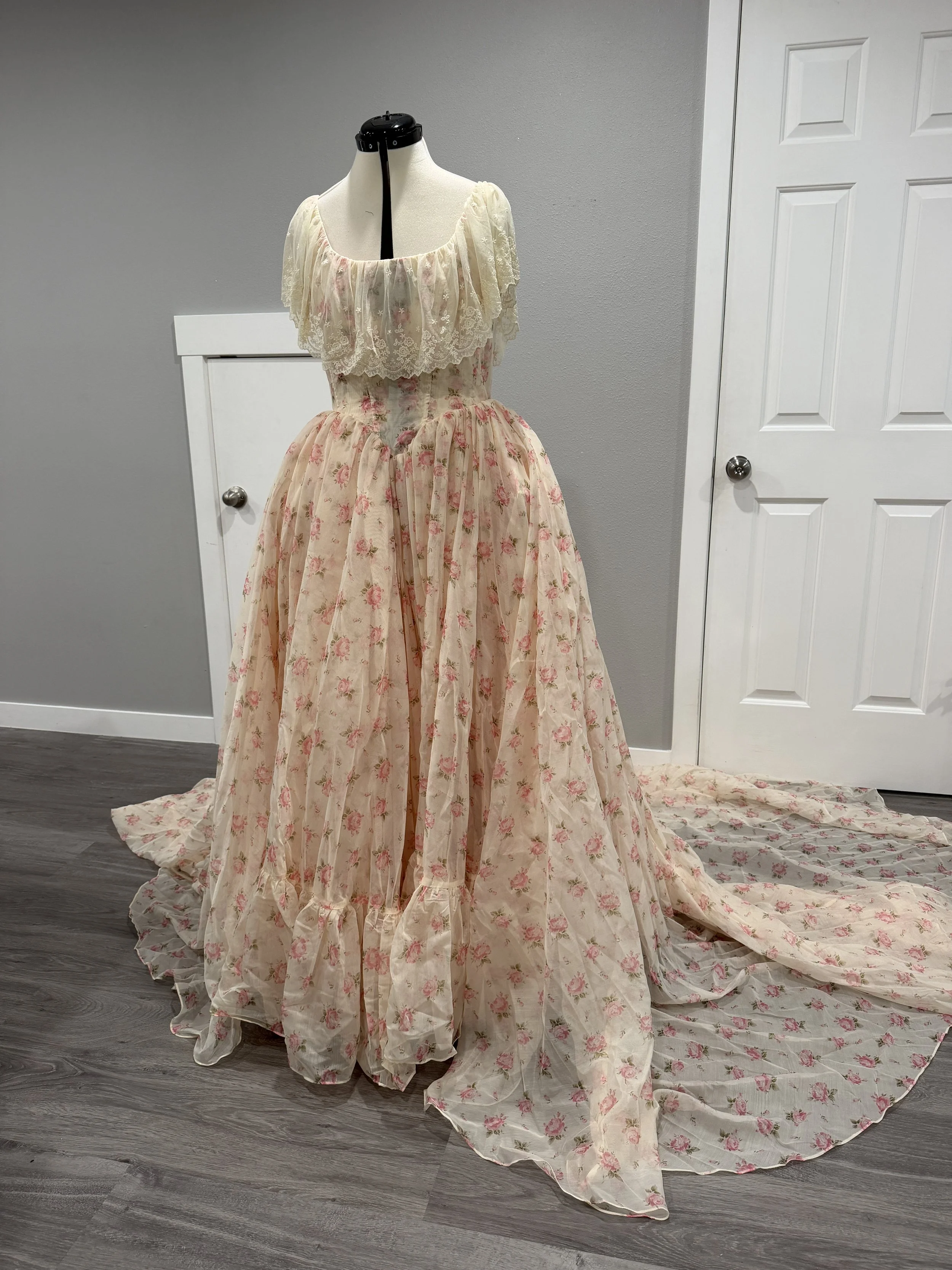 Modest Pink (M)