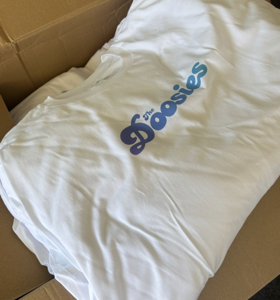 Doosies White T