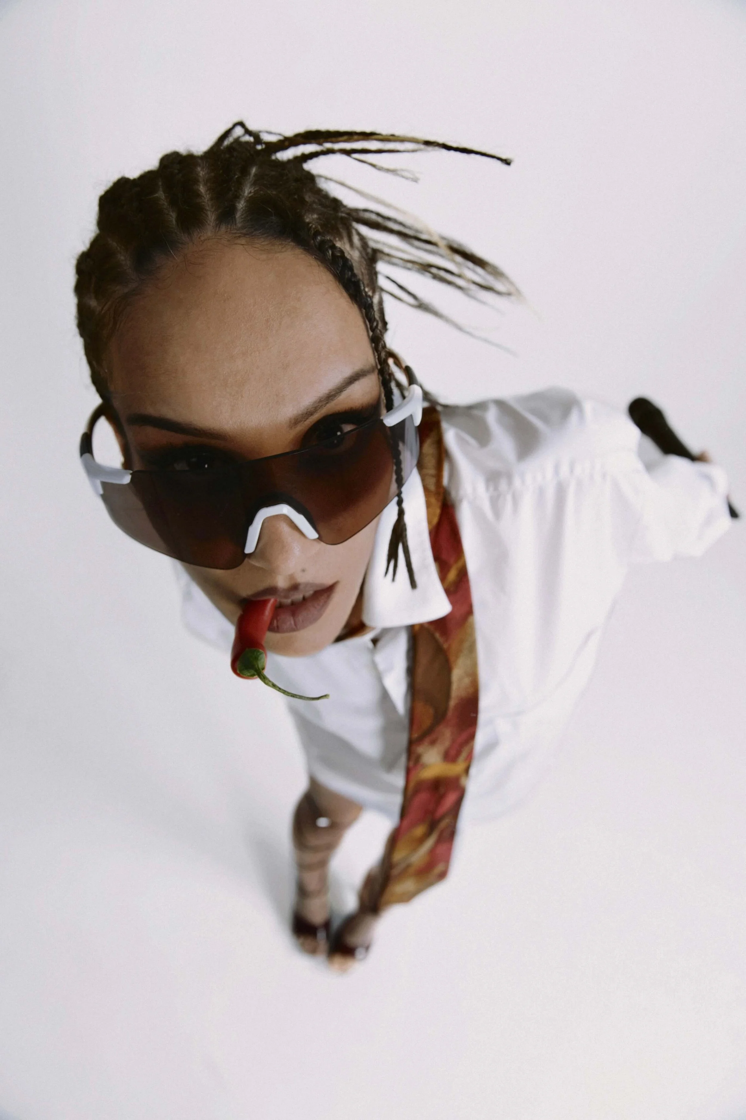 women, charapitas, glasses, chilli, cornrows, tie, heels