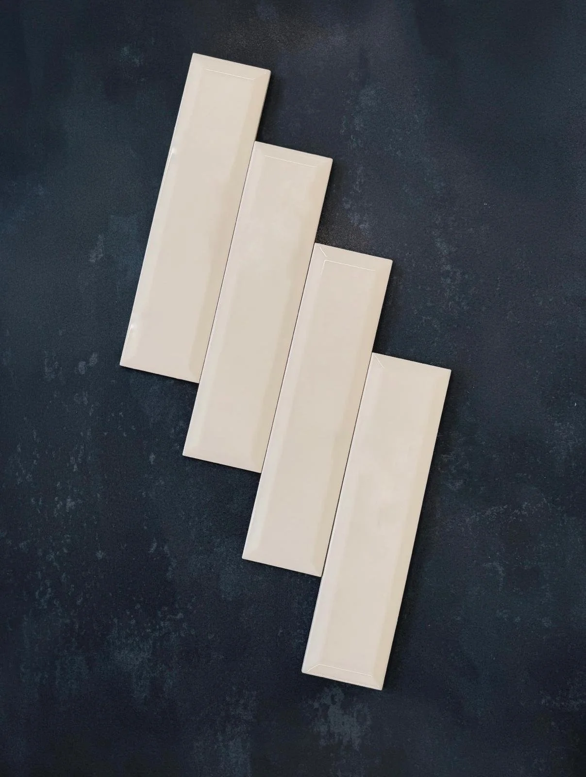 Metro 7,5x30, 4 m2 = koko erä 150€