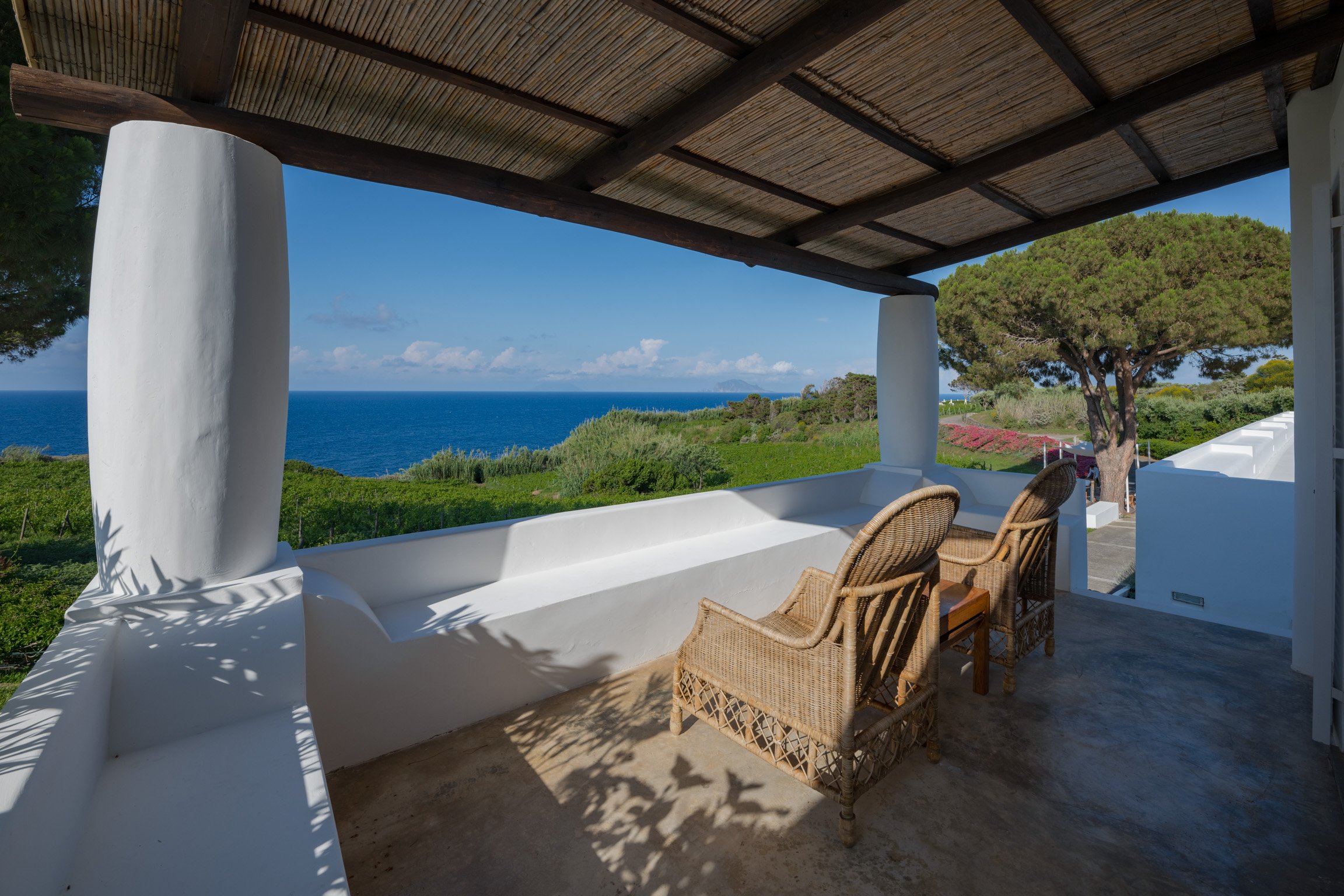 Capofaro-room-09_4.jpg