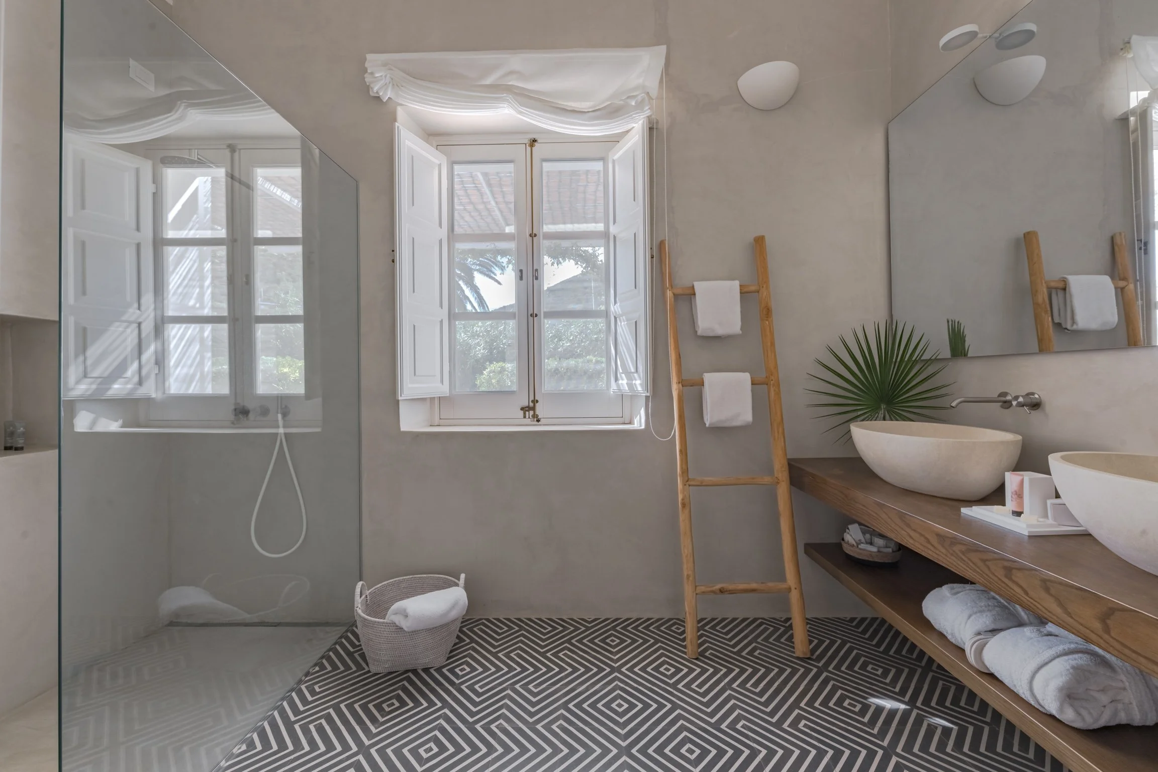 CAPOFARO_suite-24_00012.jpg