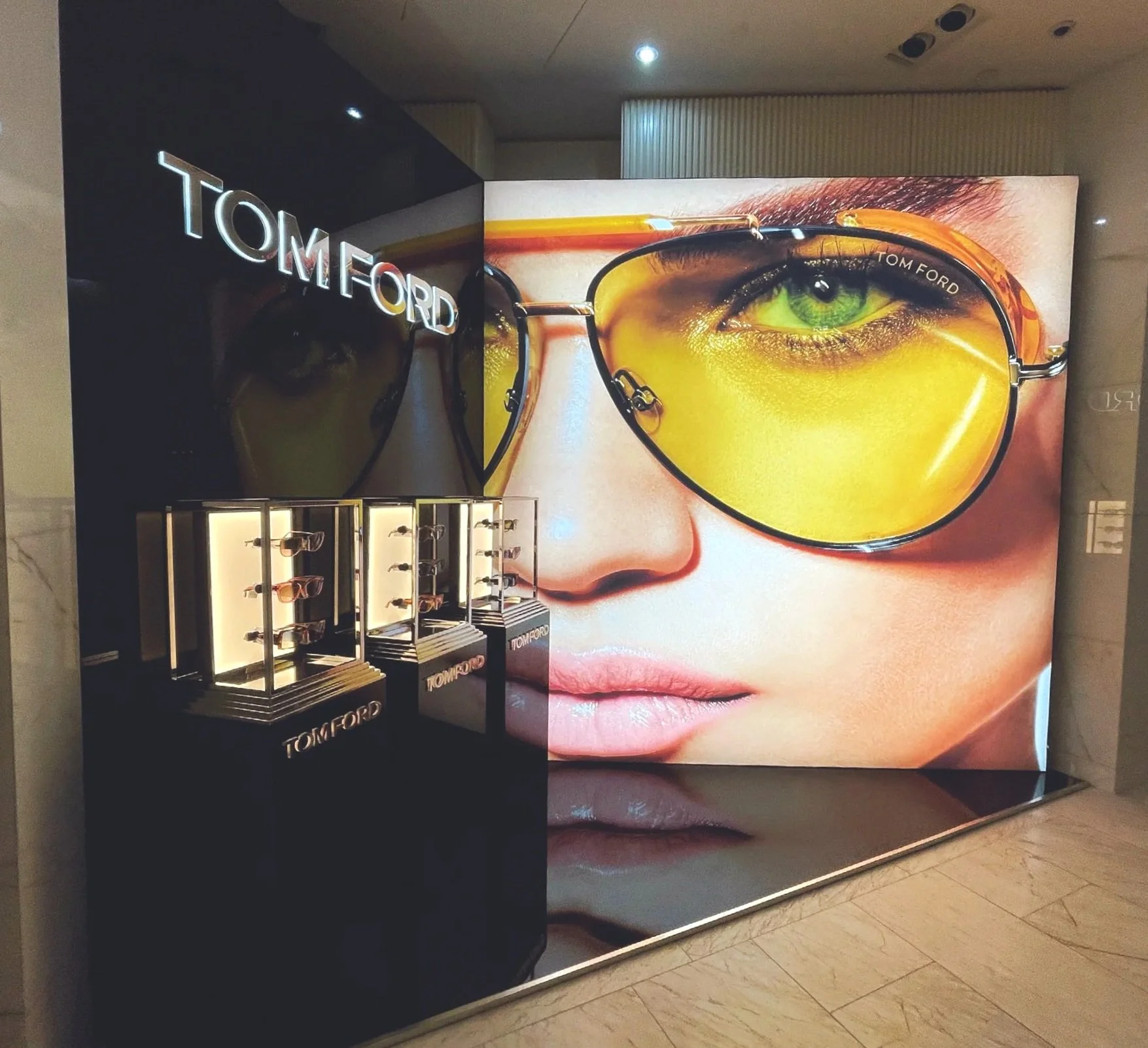 Retail Design + Creation Services VSN Tom Ford @ Harrods London