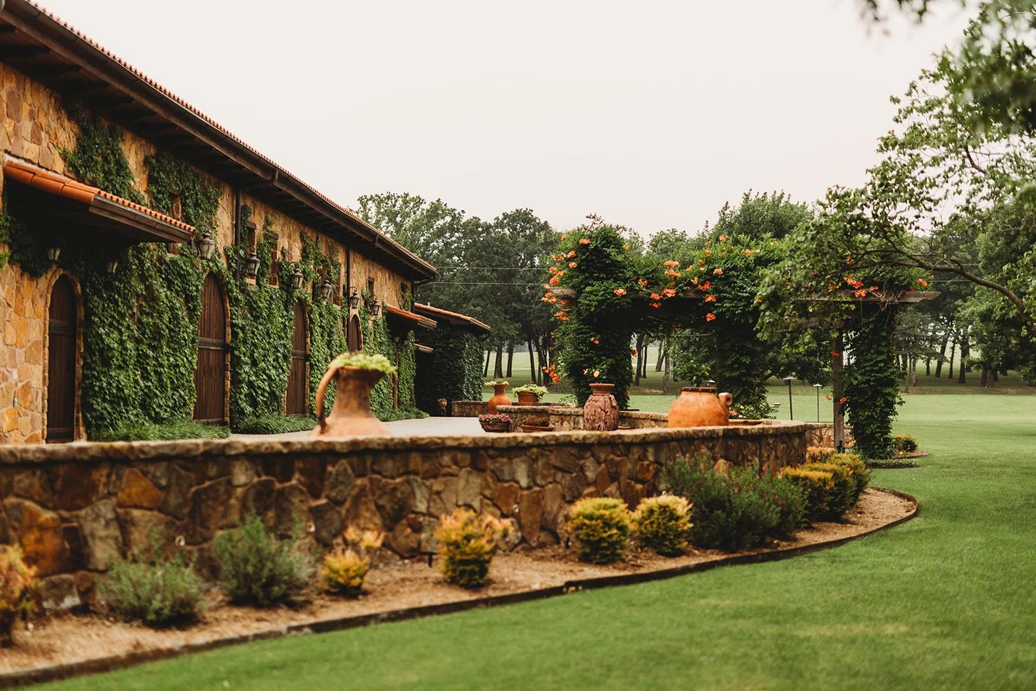 Bella Vita Ranch, a Tuscan style indoor and outdoor wedding venue in Stephenville, Texas